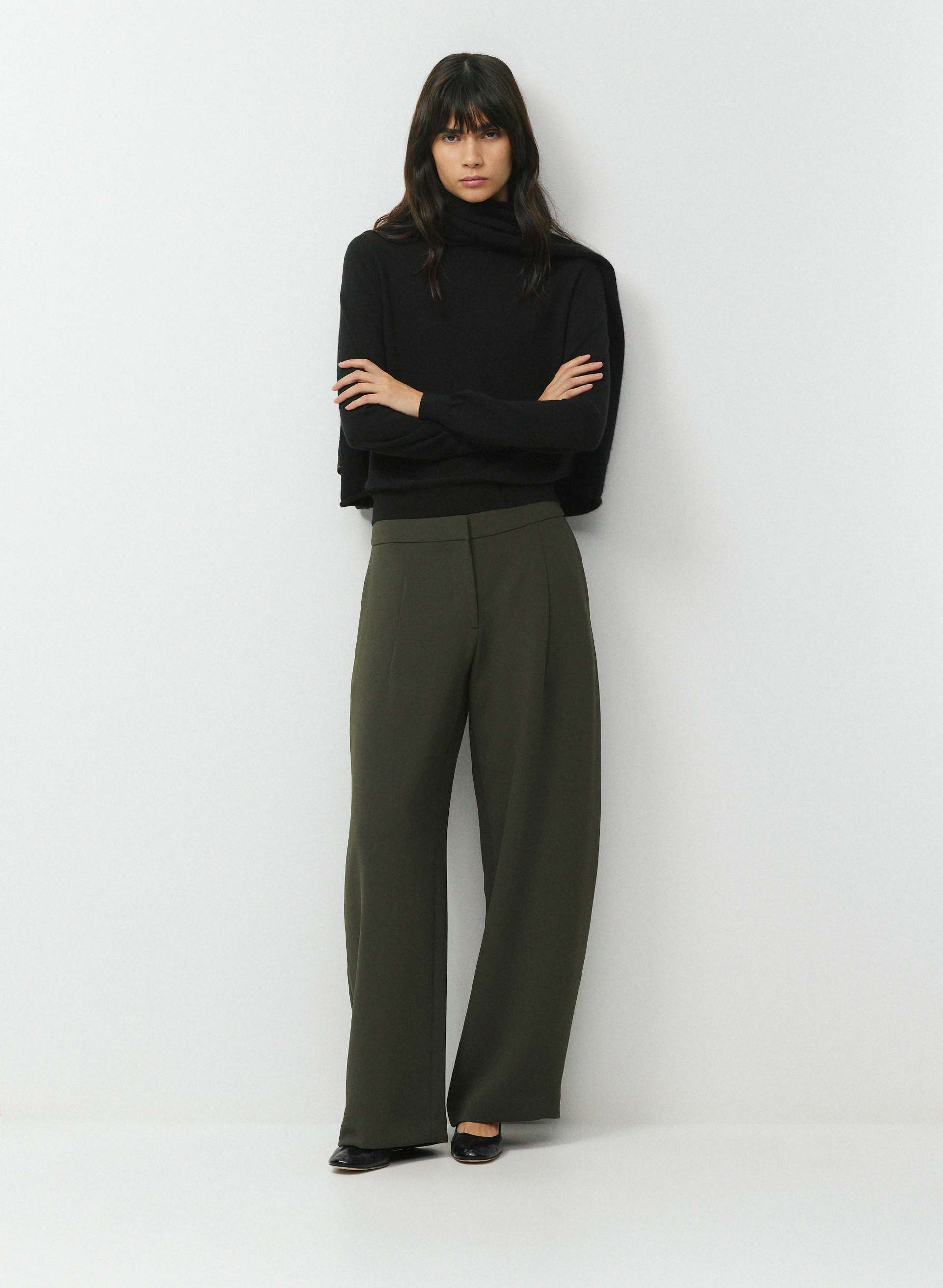 NEW HELIX BARREL PANT | Aritzia