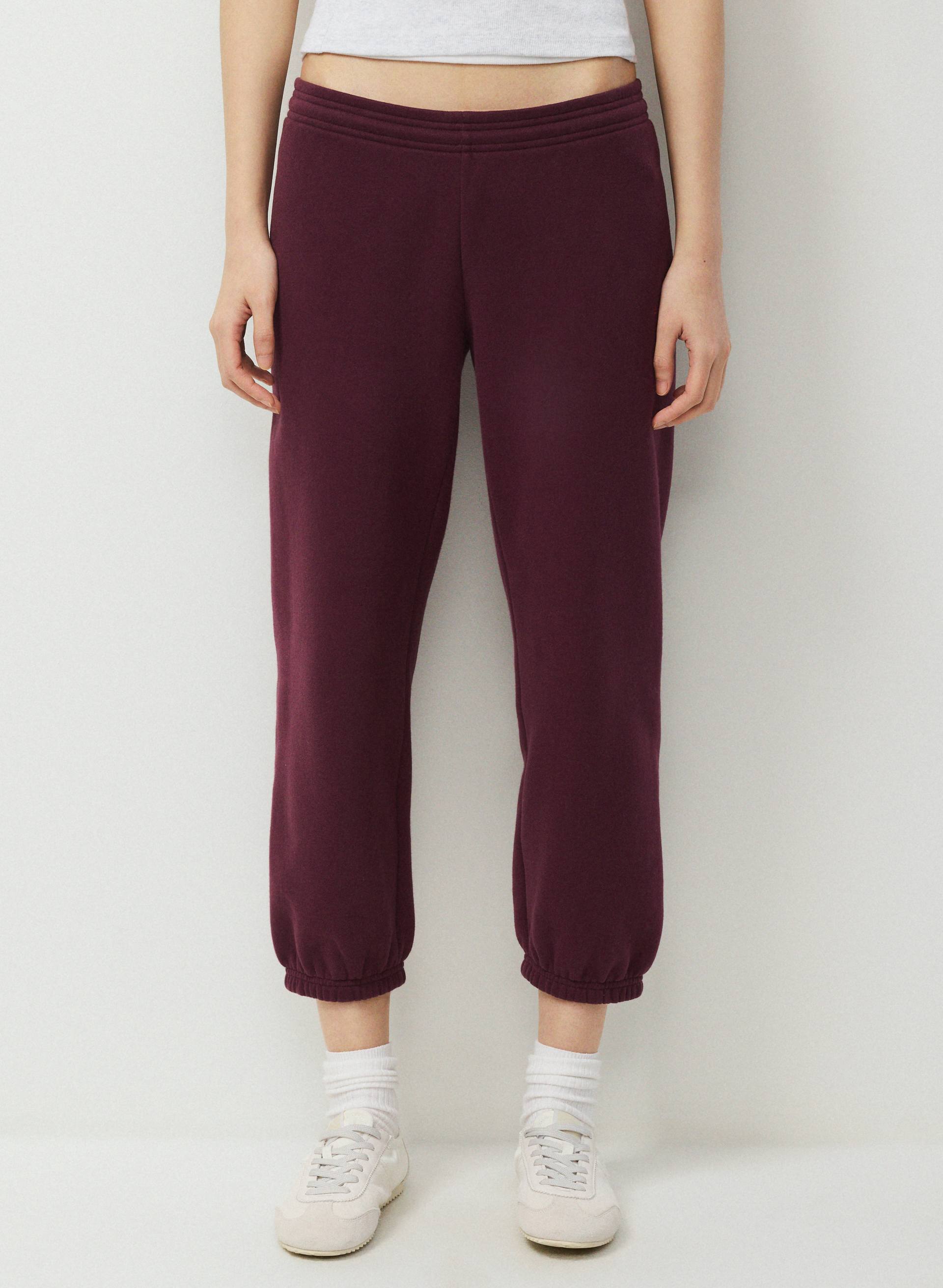 COZY SWEATFLEECE PERFECT CAPRI - Slim super low-rise fleece capris. 