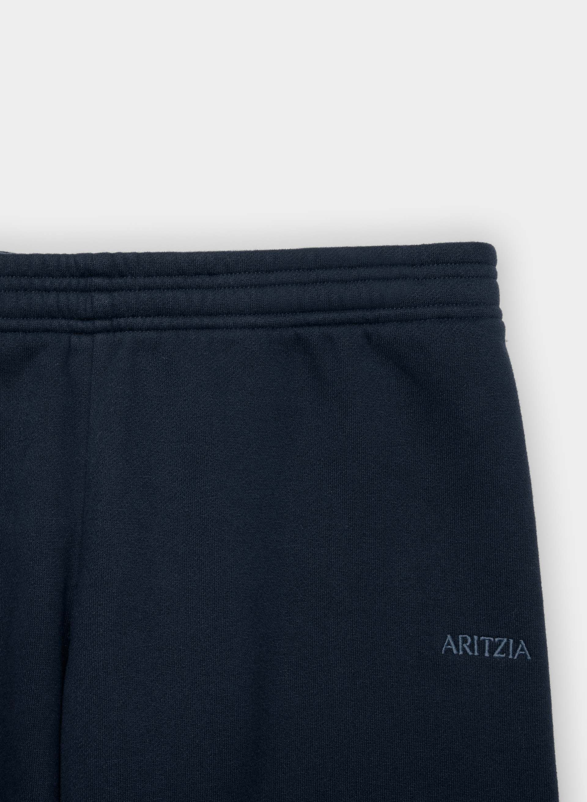 COZY SWEATFLEECE PERFECT CAPRI | Aritzia