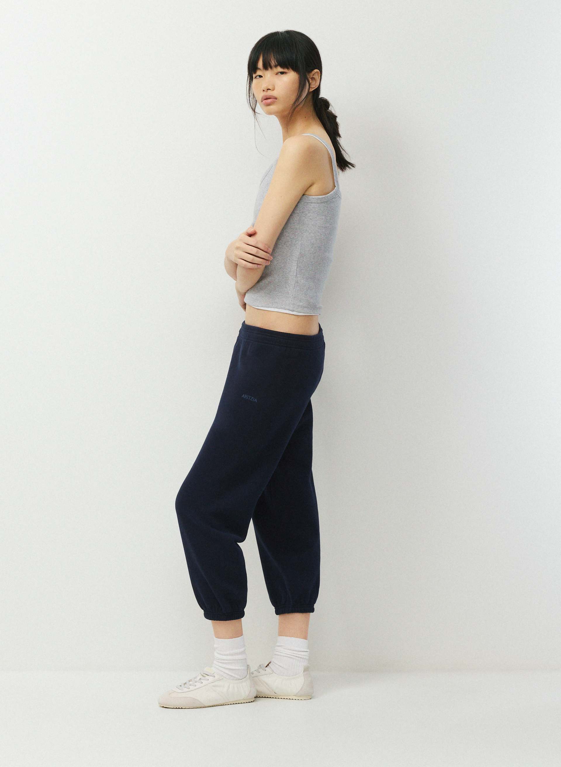 COZY SWEATFLEECE PERFECT CAPRI | Aritzia