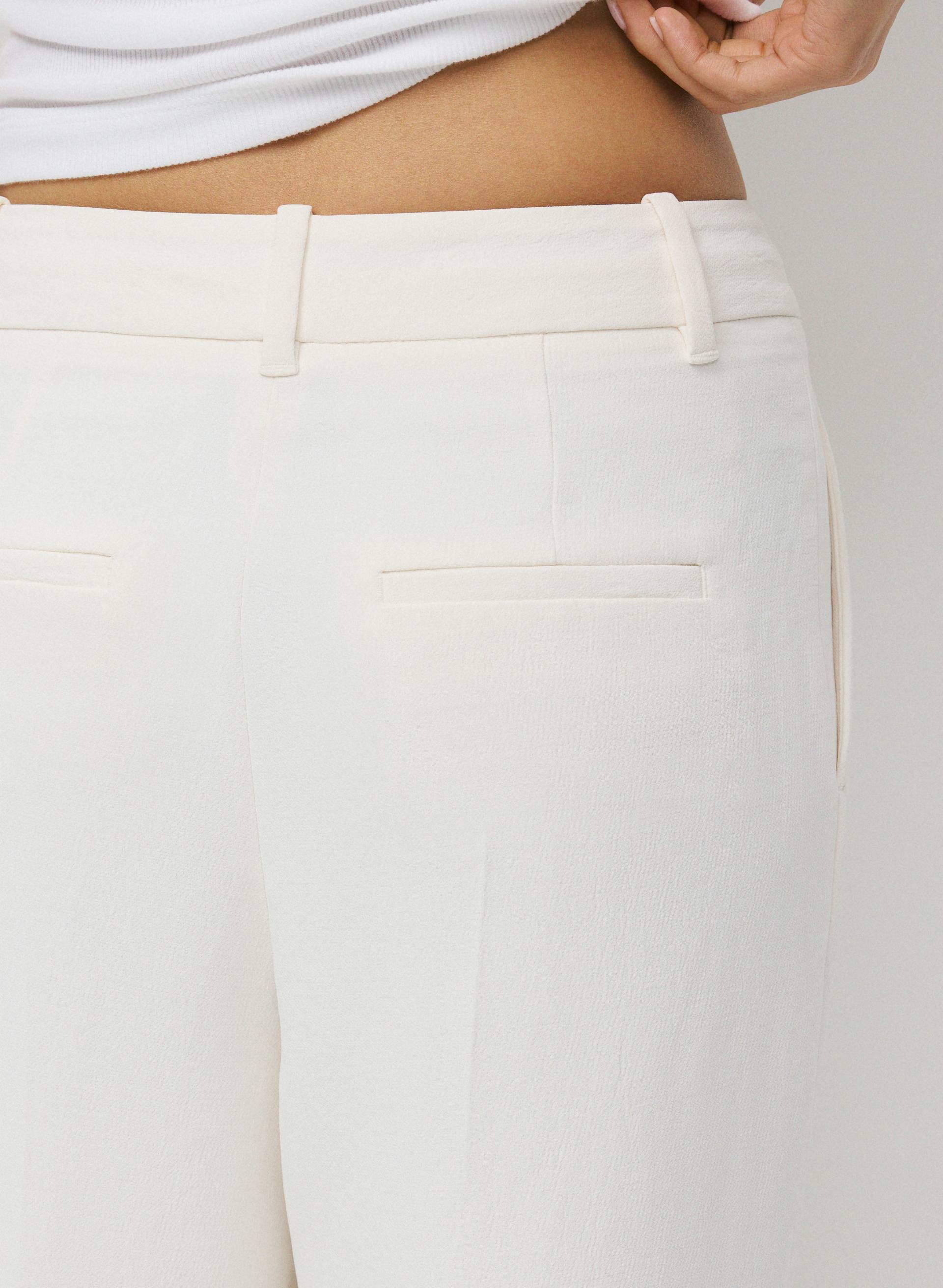 THE EFFORTLESS PANT™ | Aritzia