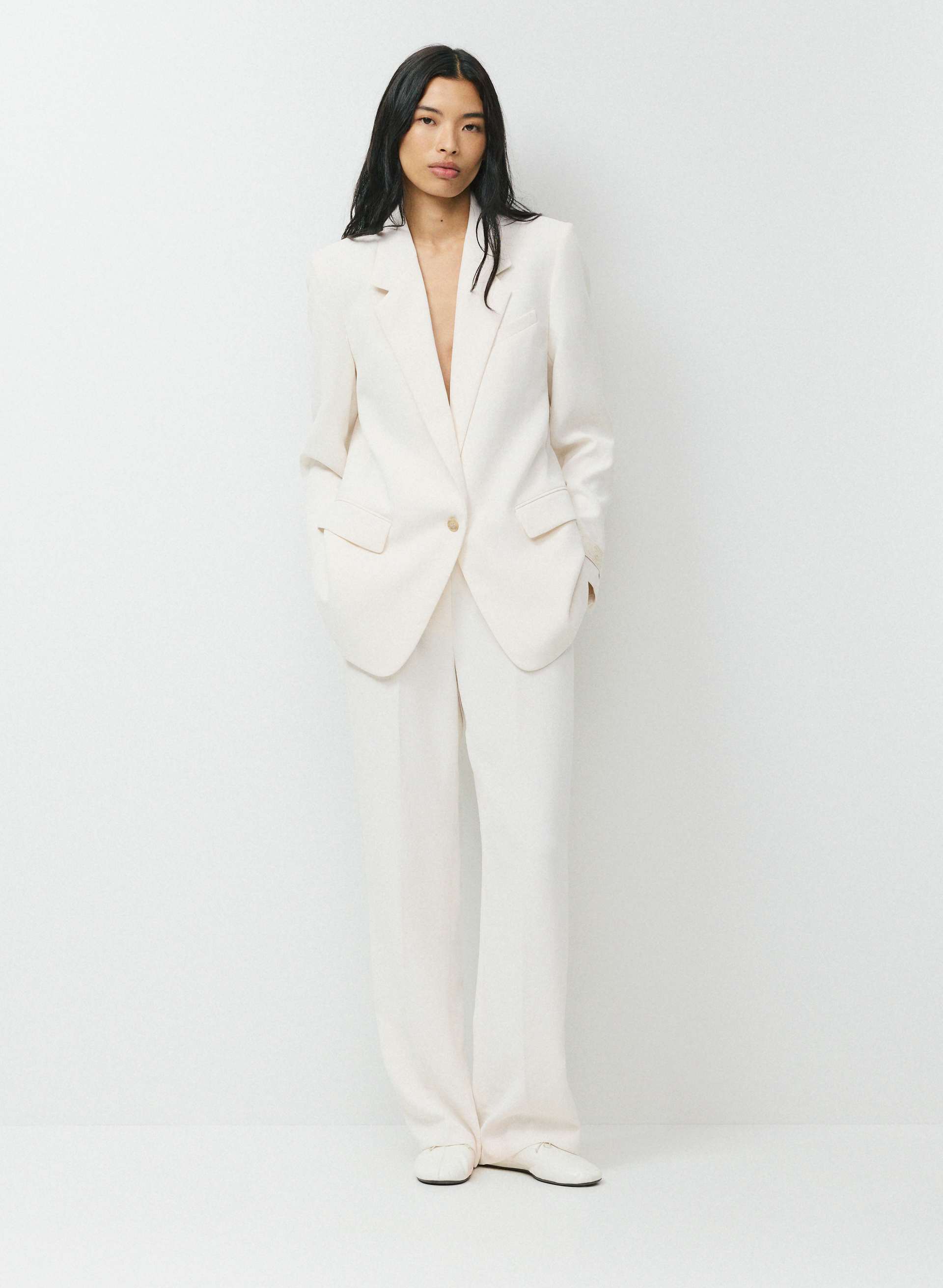 THE EFFORTLESS PANT™ | Aritzia