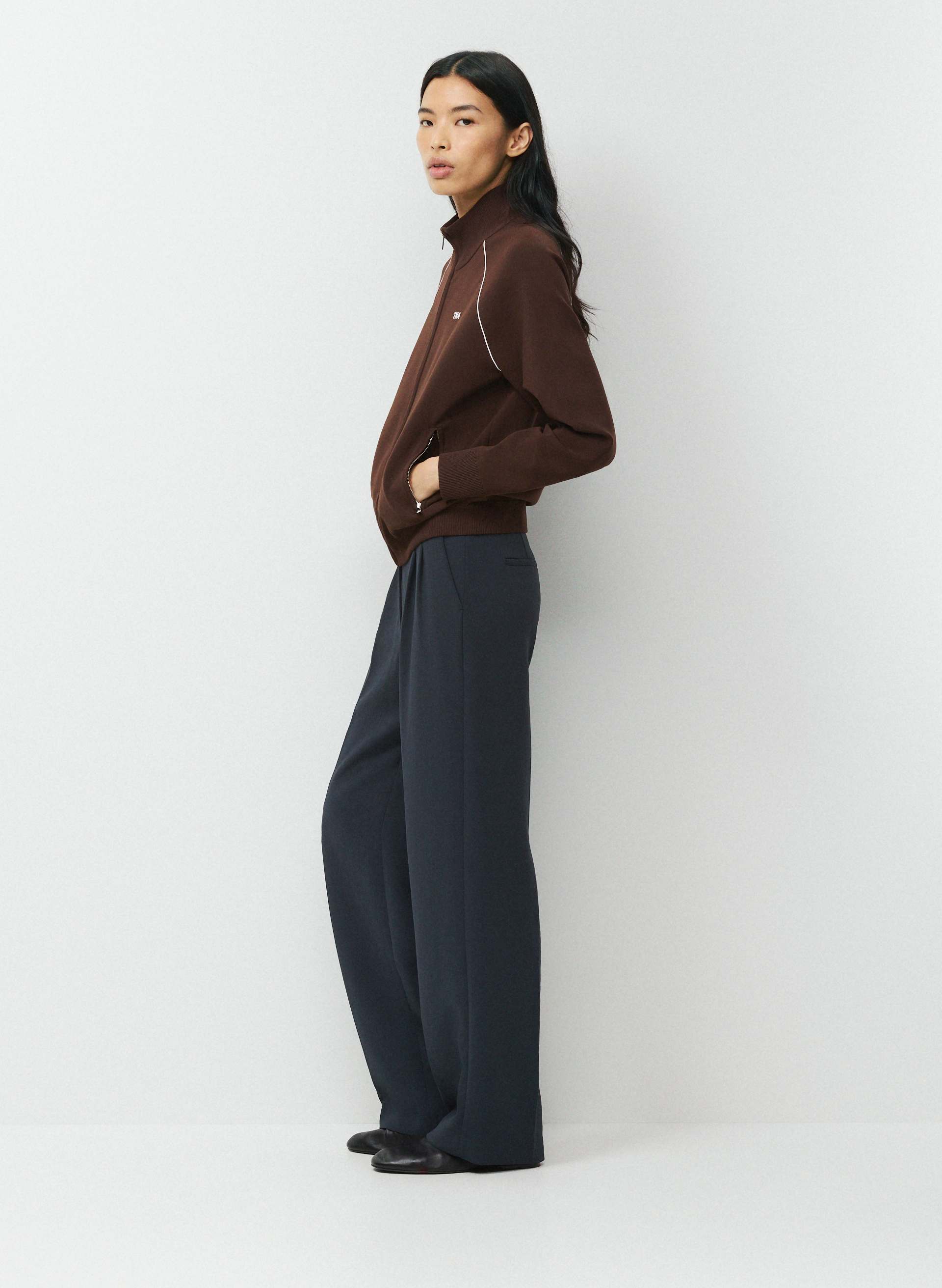 THE EFFORTLESS PANT™ | Aritzia
