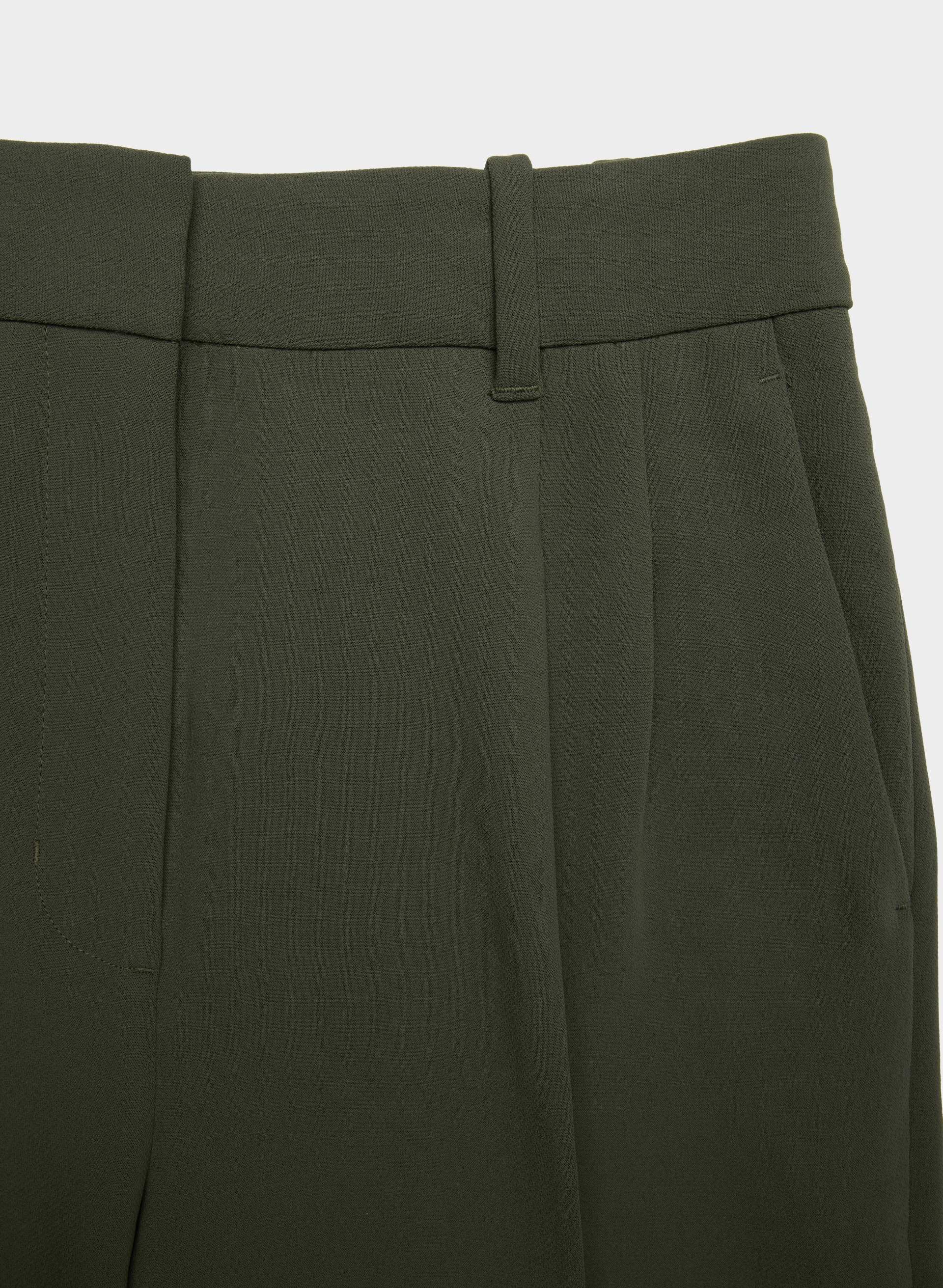 THE EFFORTLESS PANT™ | Aritzia