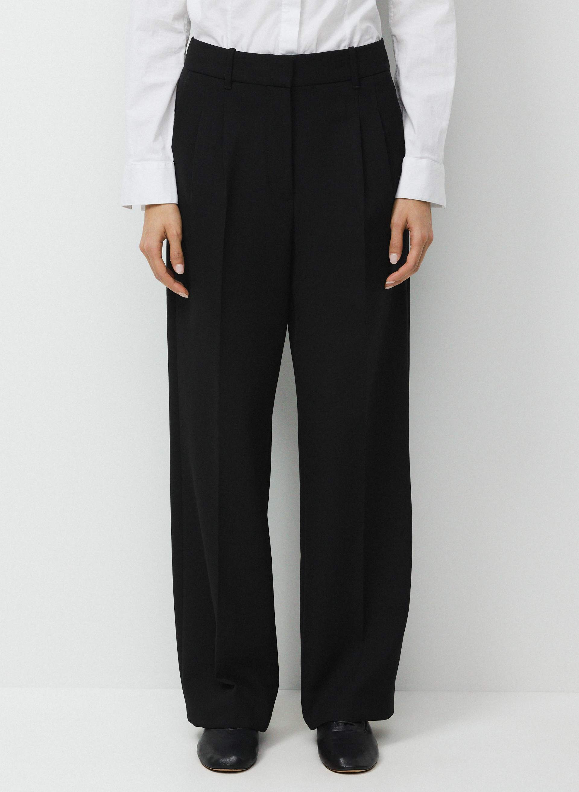 THE EFFORTLESS PANT™ | Aritzia
