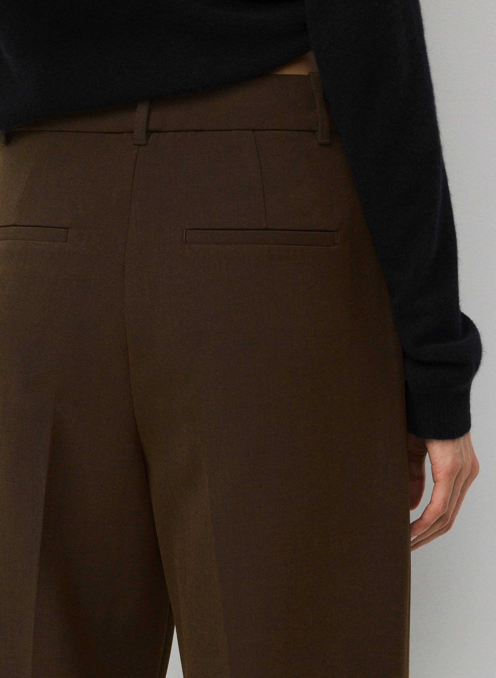 THE EFFORTLESS PANT™ | Aritzia