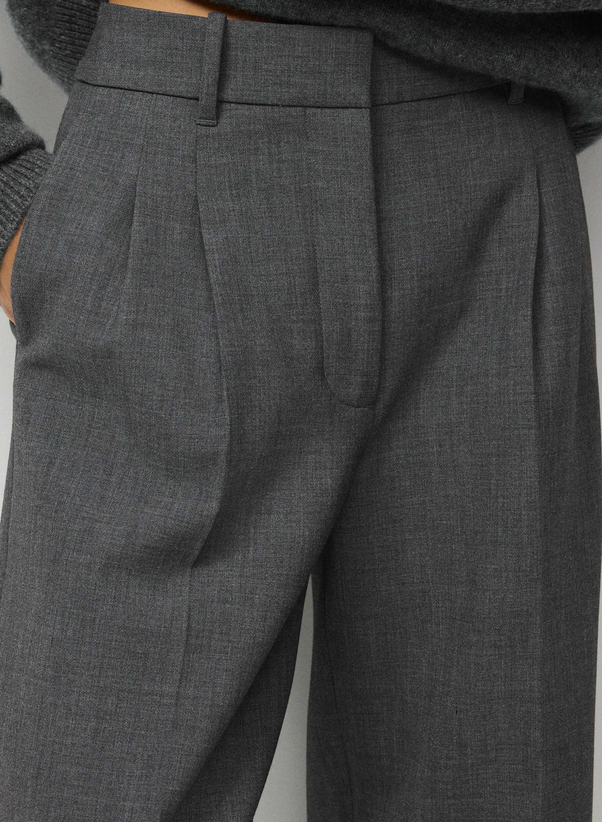 THE EFFORTLESS PANT™ | Aritzia