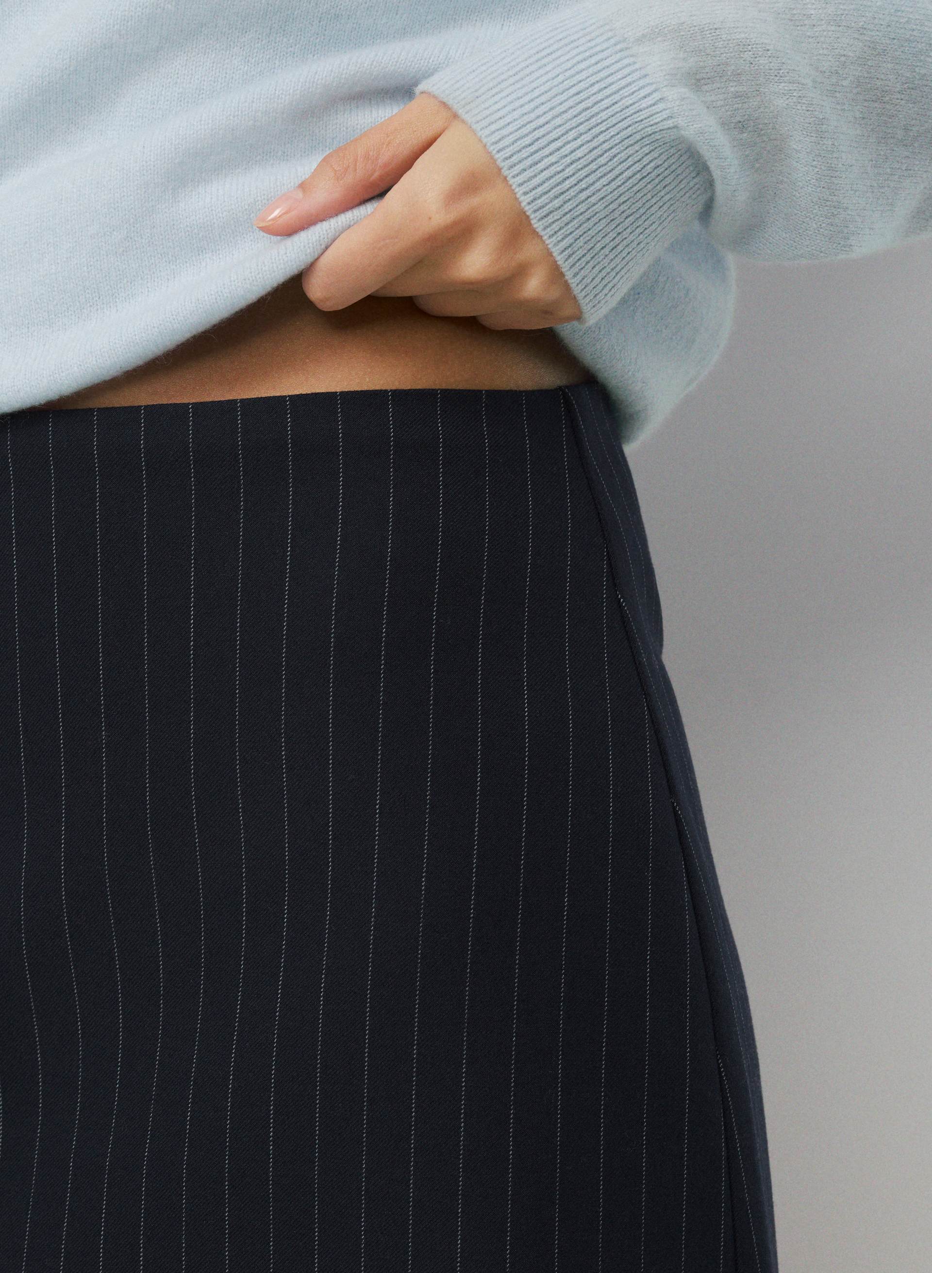 MINIJUPE CLASSIQUE | Aritzia