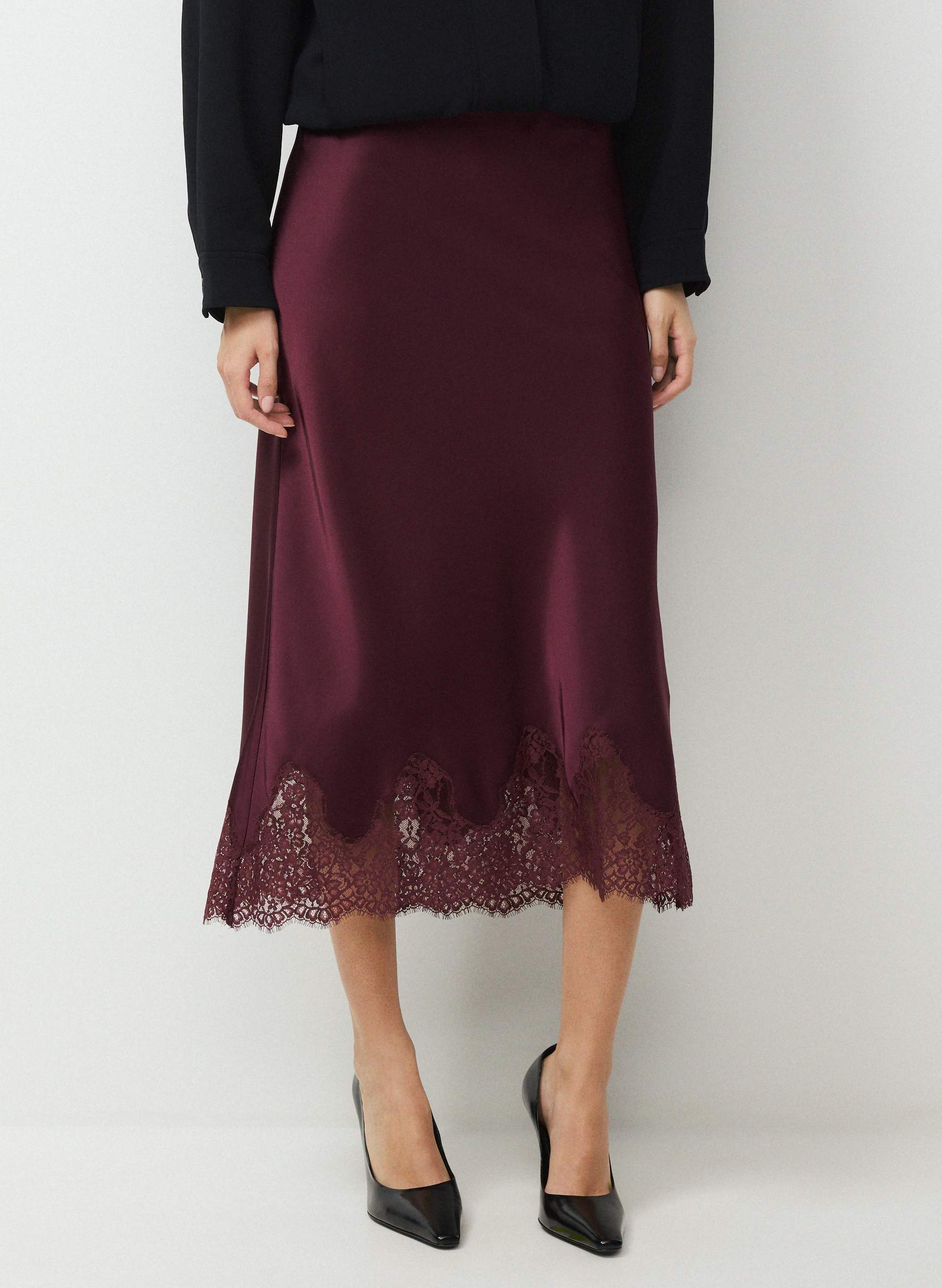 JUPE HENRIETTA EN SATIN | Aritzia