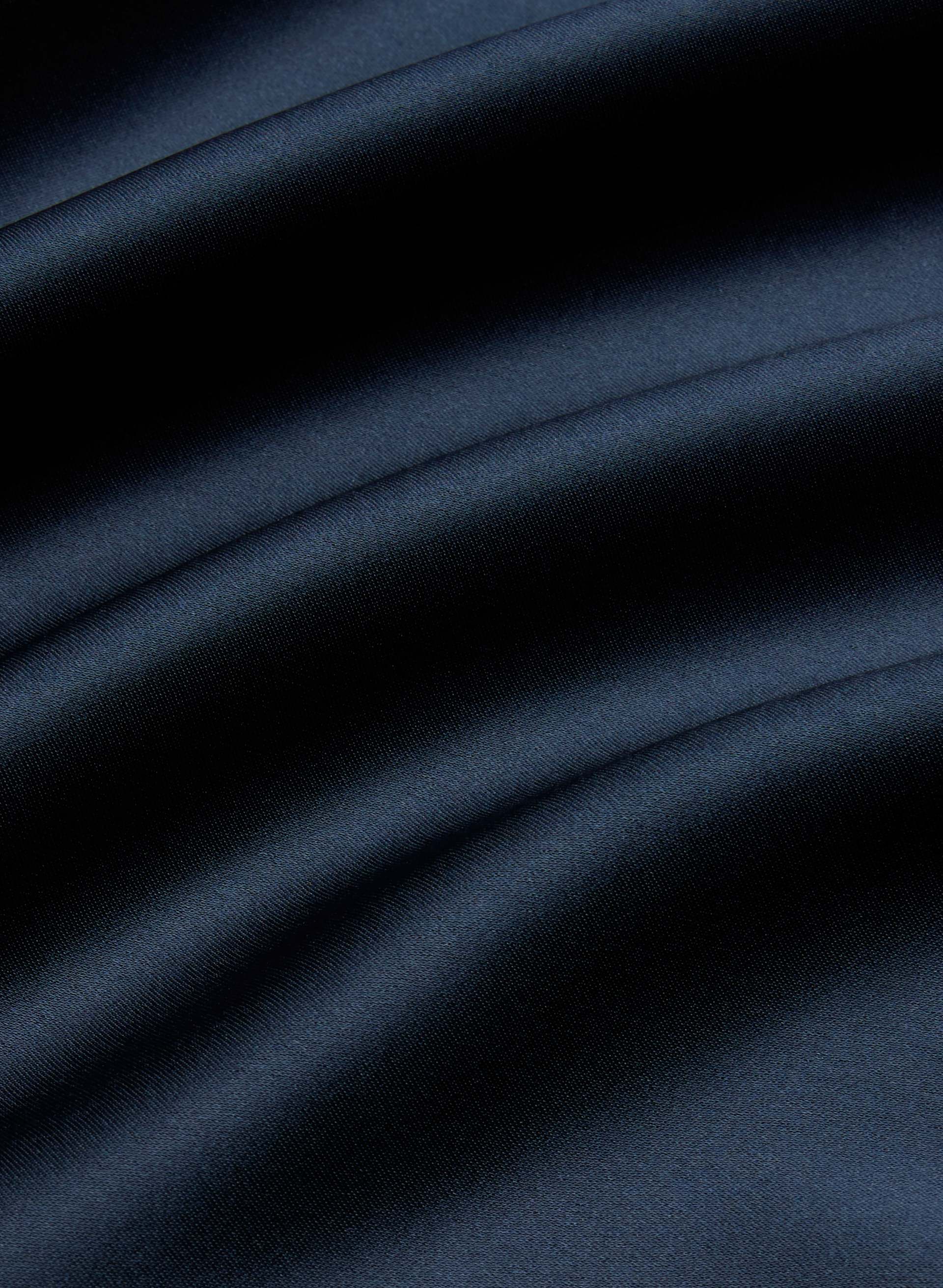 CAPTURE SATIN SKIRT | Aritzia