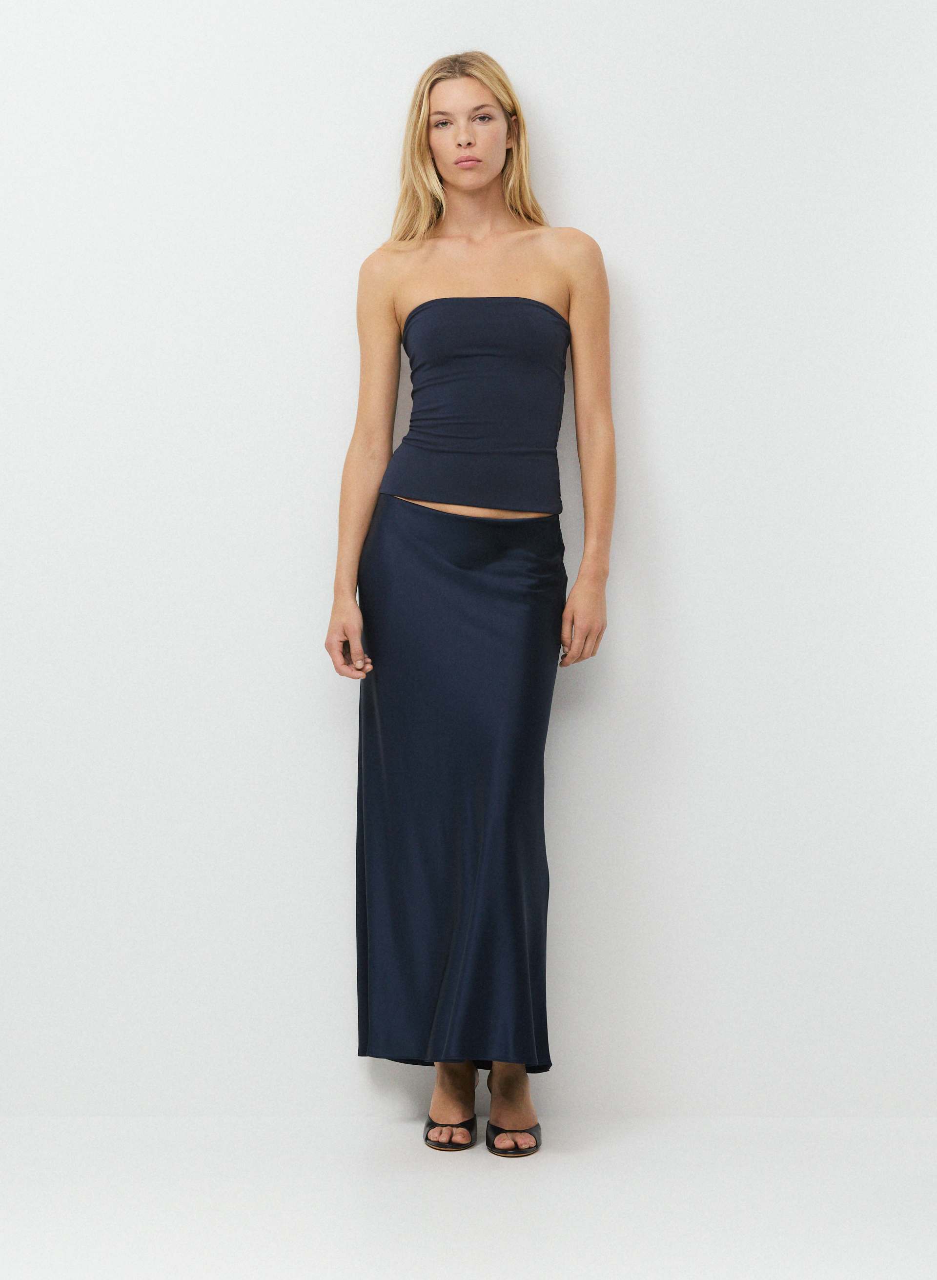 CAPTURE SATIN SKIRT | Aritzia