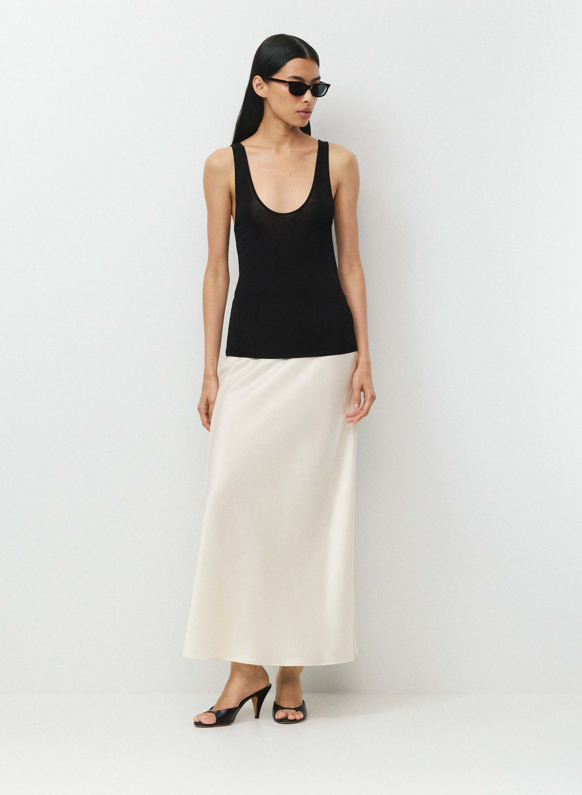 CAPTURE SATIN SKIRT - Double satin high-rise maxi skirt. 
