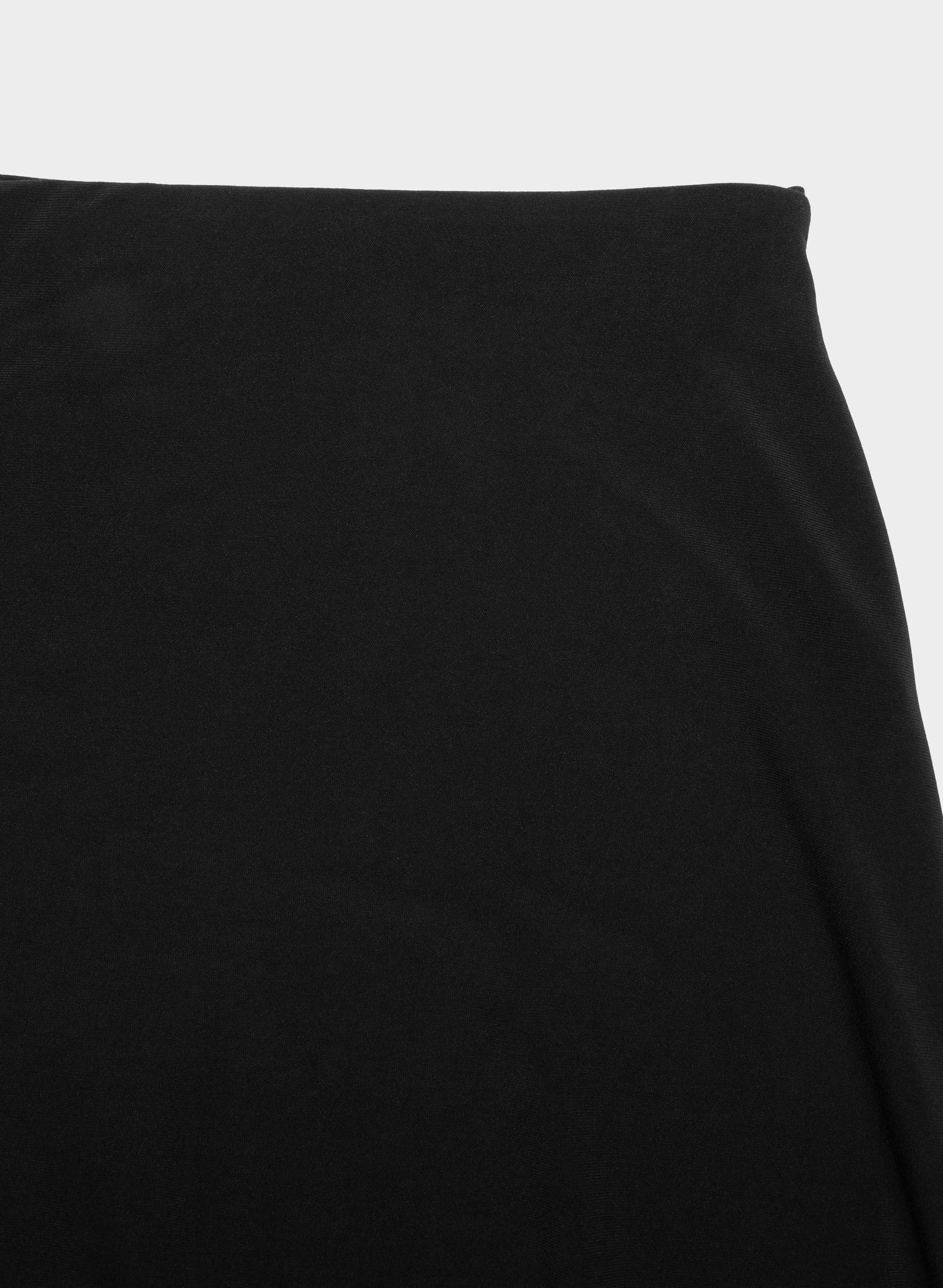 SMOOTH MATTER™ GETAWAY SKIRT | Aritzia