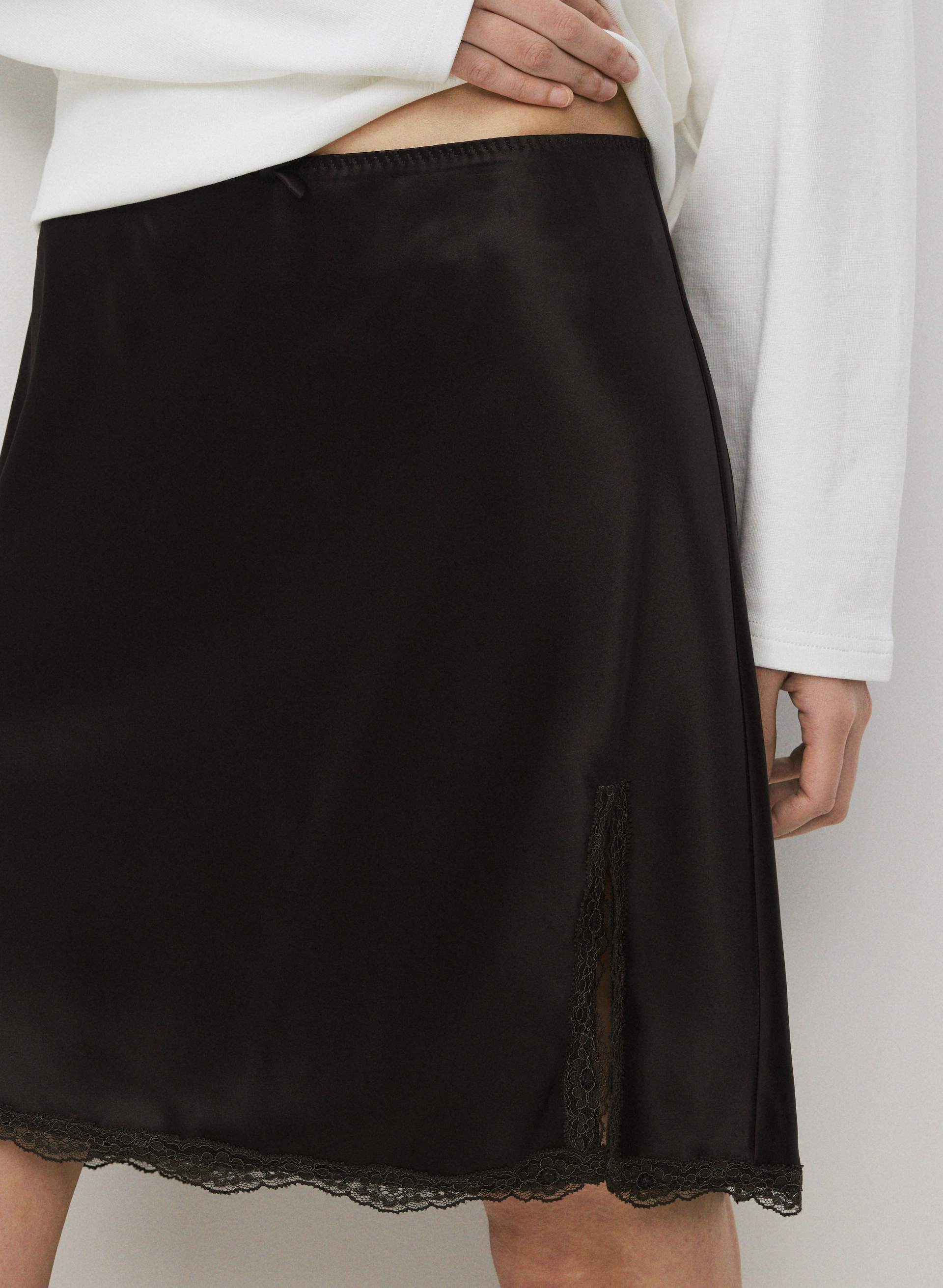FELICITY SATIN SKIRT | Aritzia