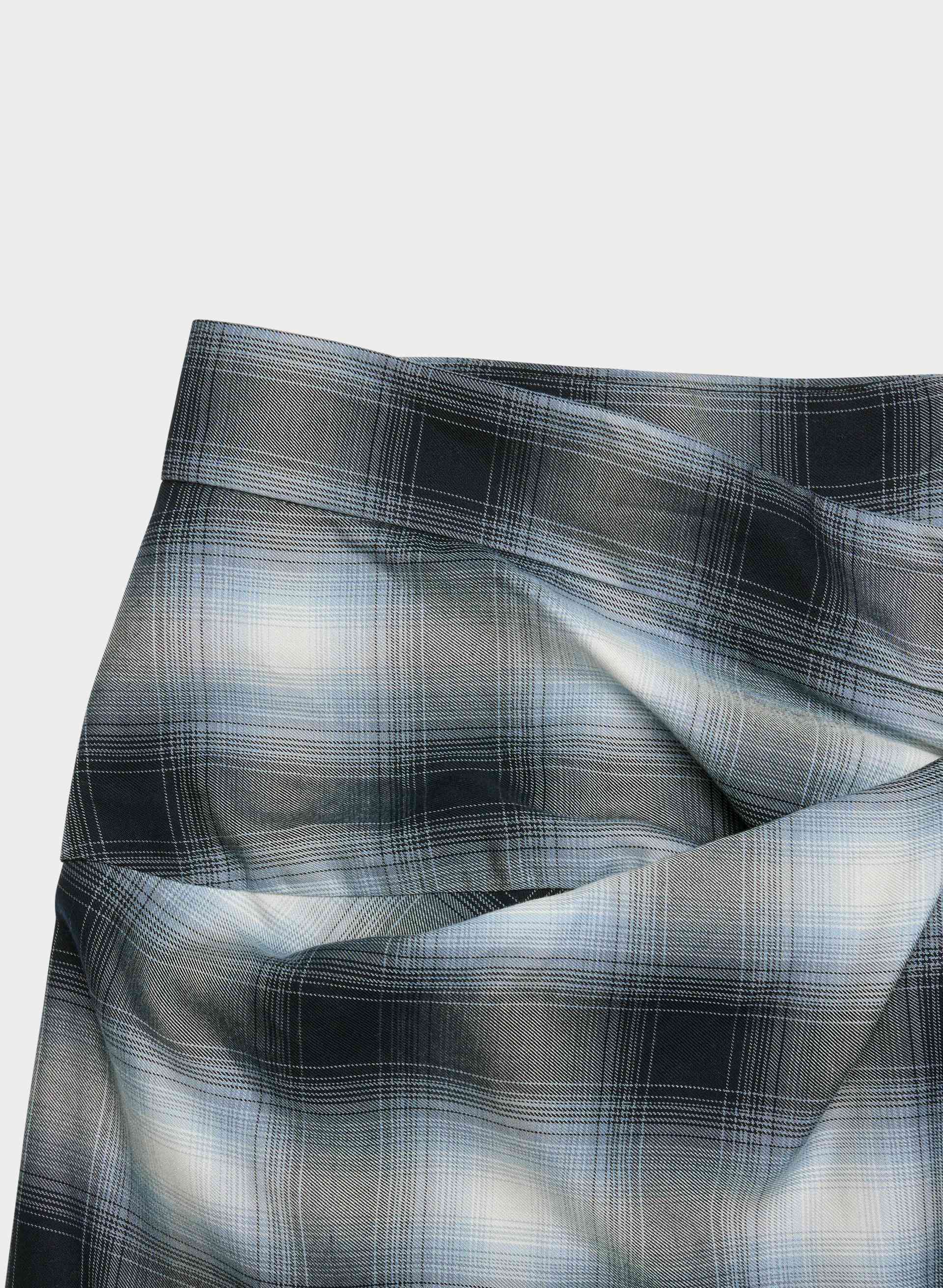 EMBARK SKIRT | Aritzia
