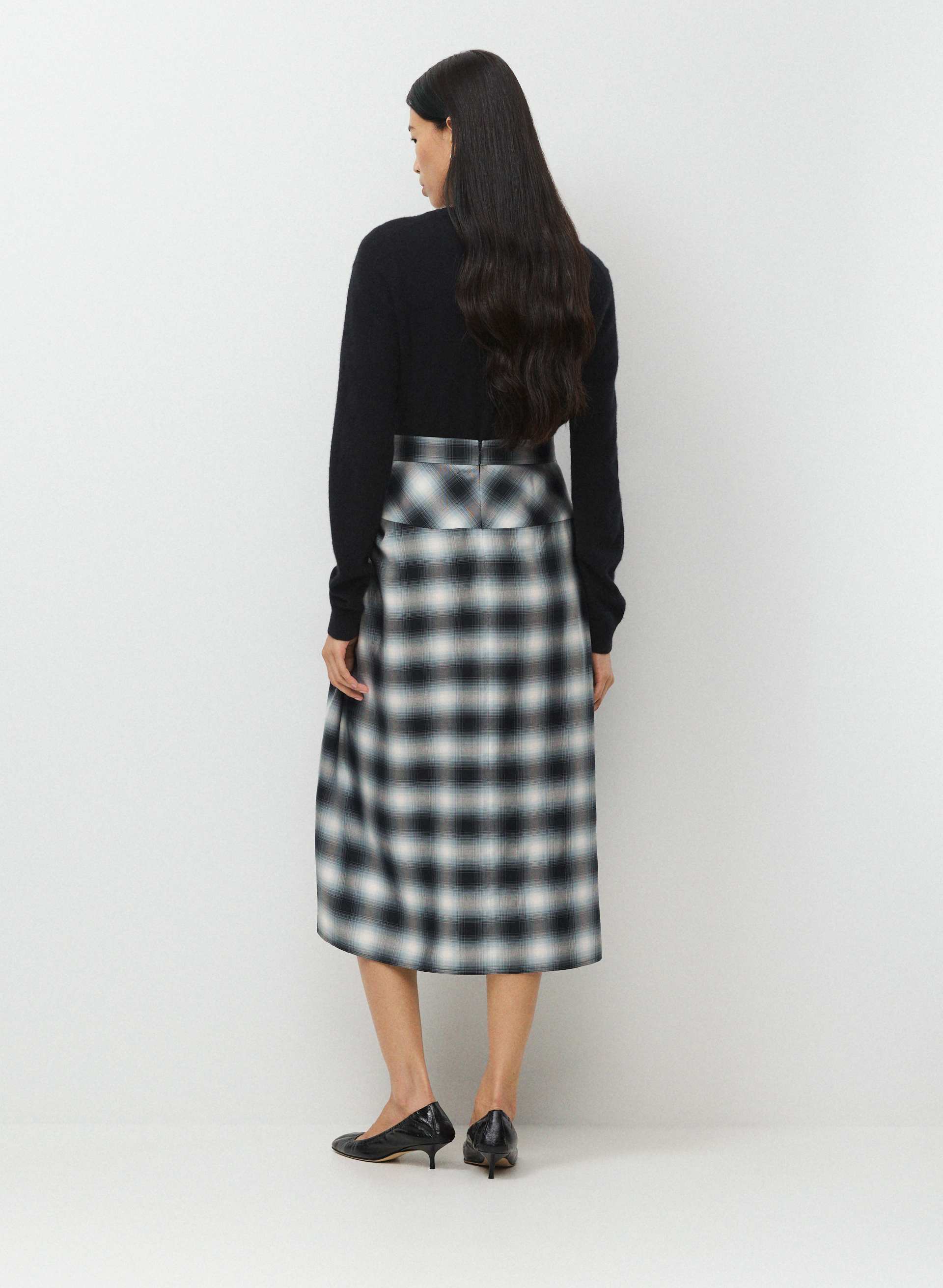 EMBARK SKIRT | Aritzia