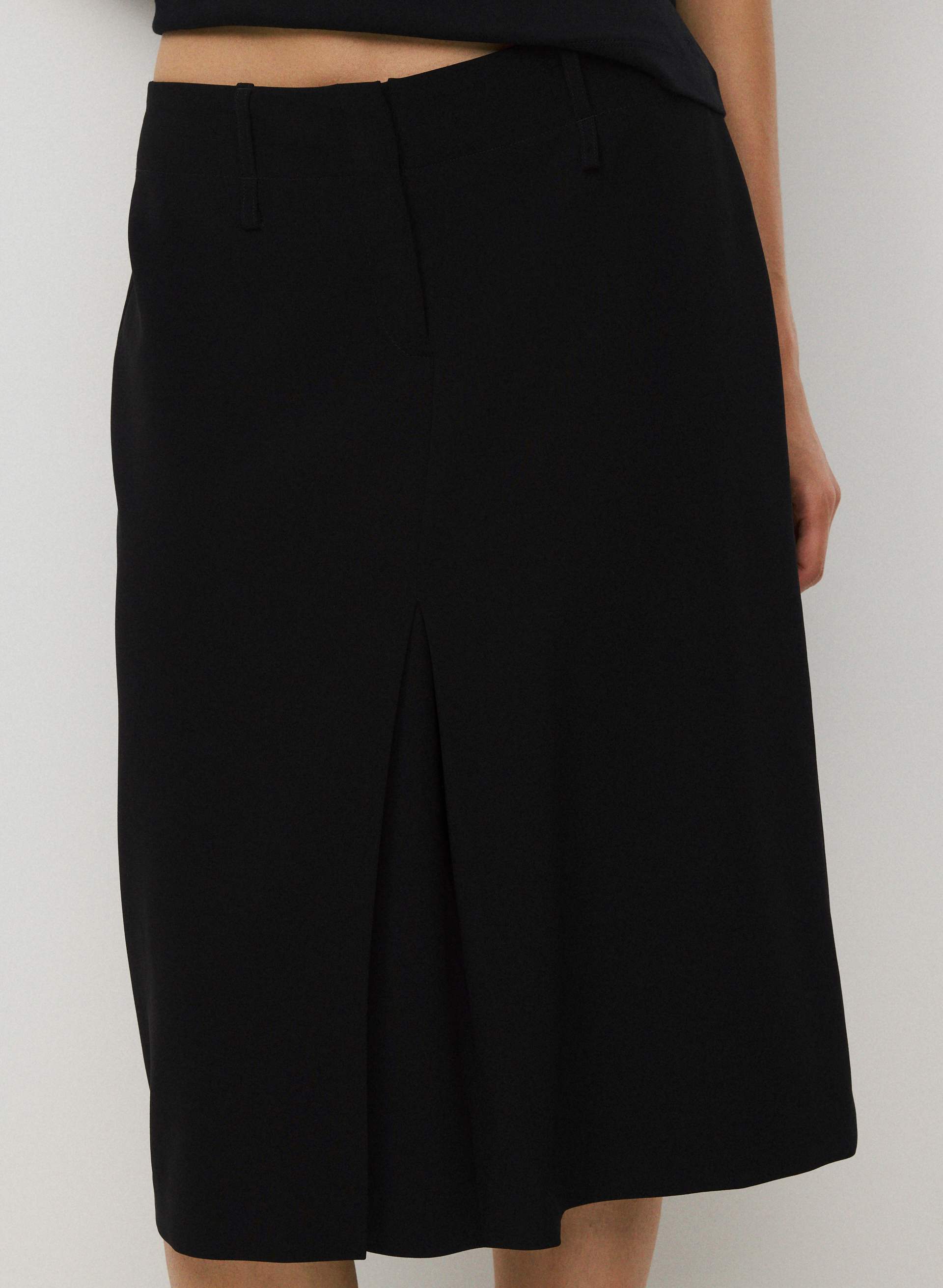 Optics Skirt - Sway Crepe | Aritzia CA