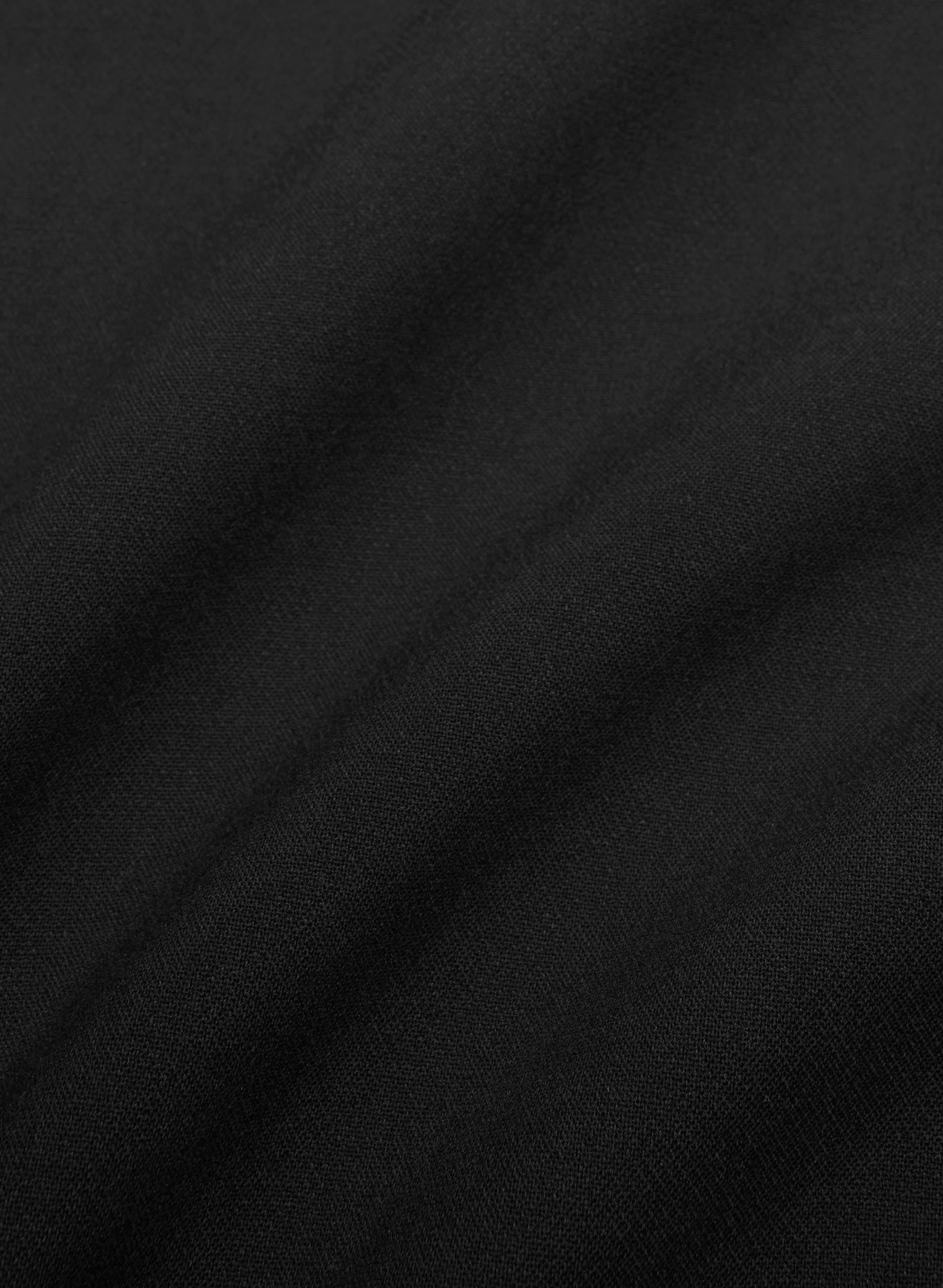 JUPE DELVE | Aritzia