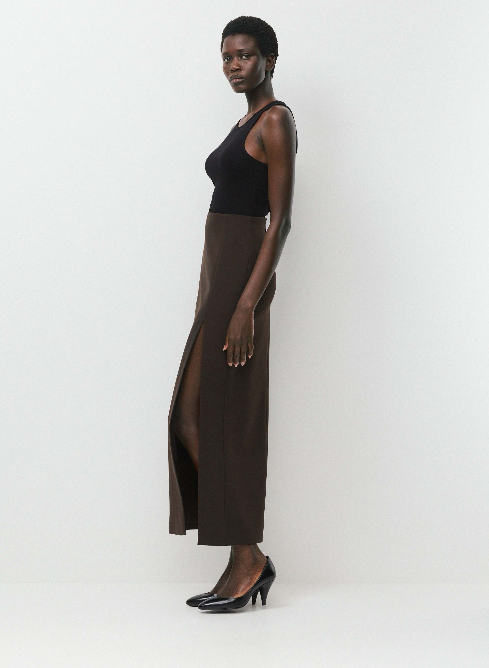 DELVE SKIRT | Aritzia