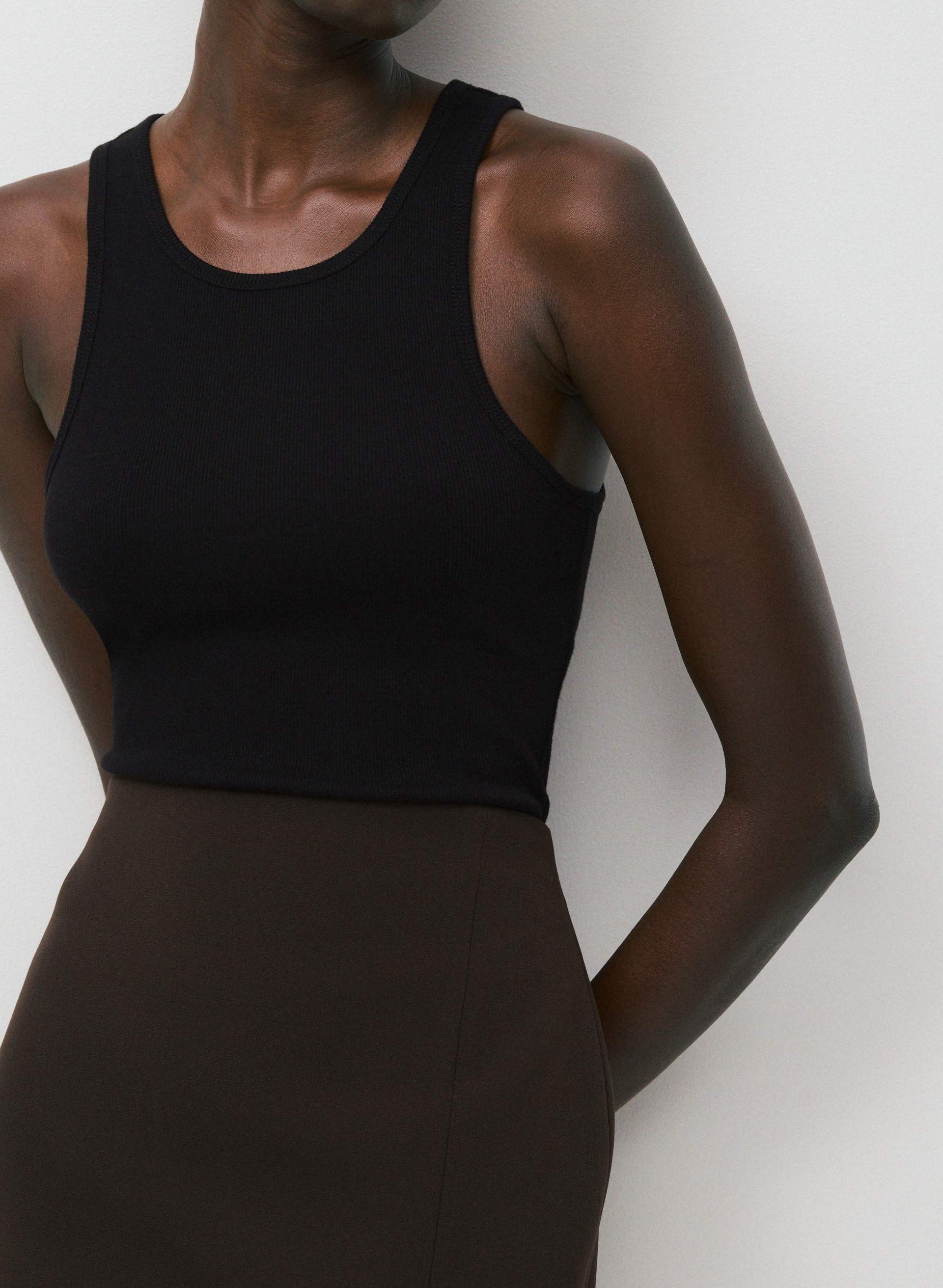 DELVE SKIRT | Aritzia