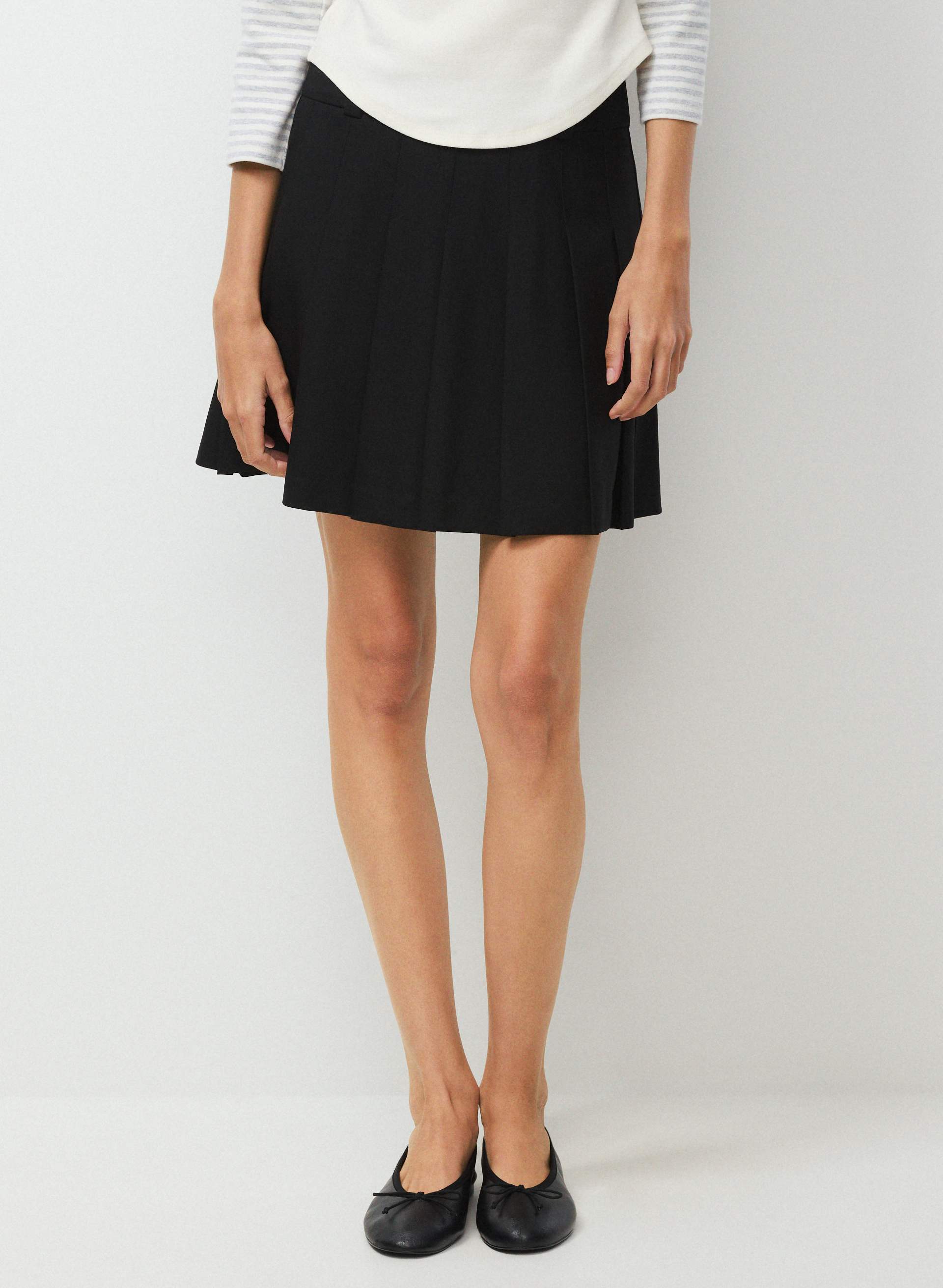 OLIVE MICRO SKIRT | Aritzia