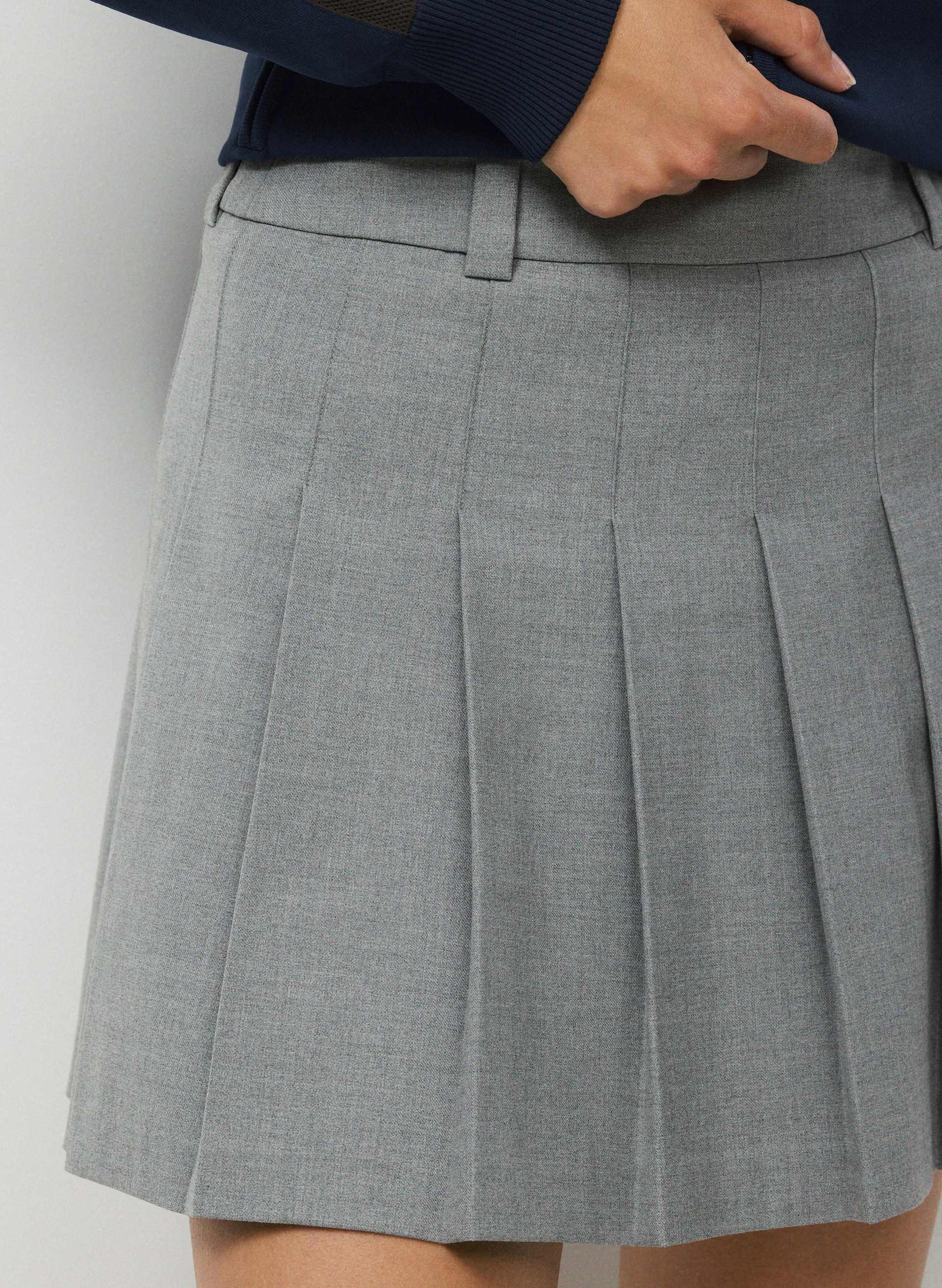 Olive Micro Skirt | Aritzia CA