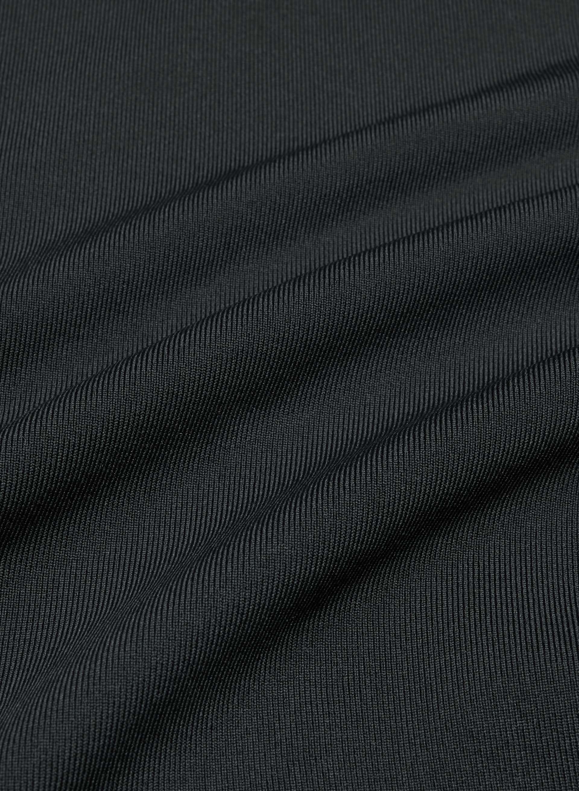 ORIGINAL CONTOUR PROXIMITY SKIRT | Aritzia