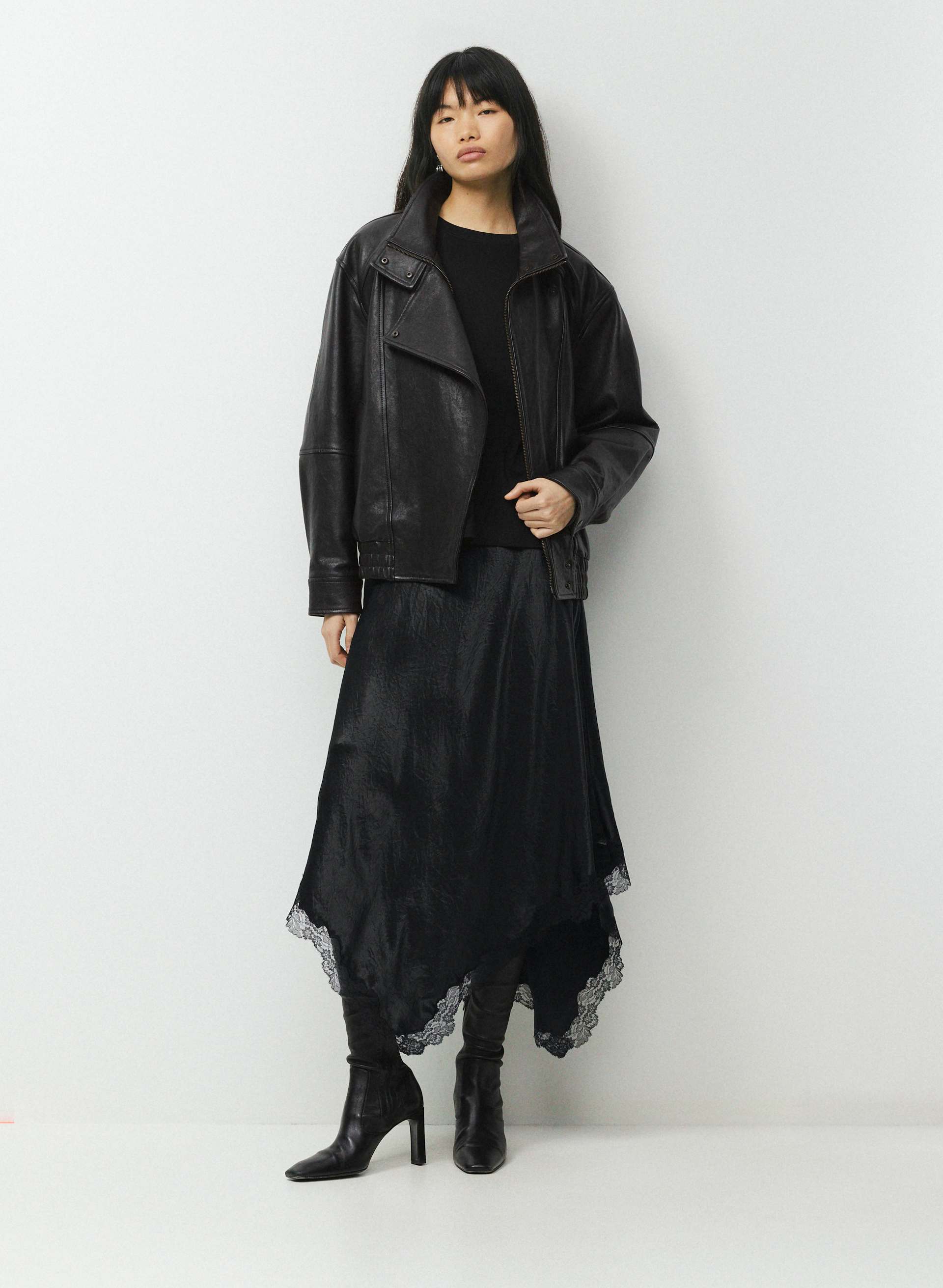 HEADLINE SATIN SKIRT | Aritzia