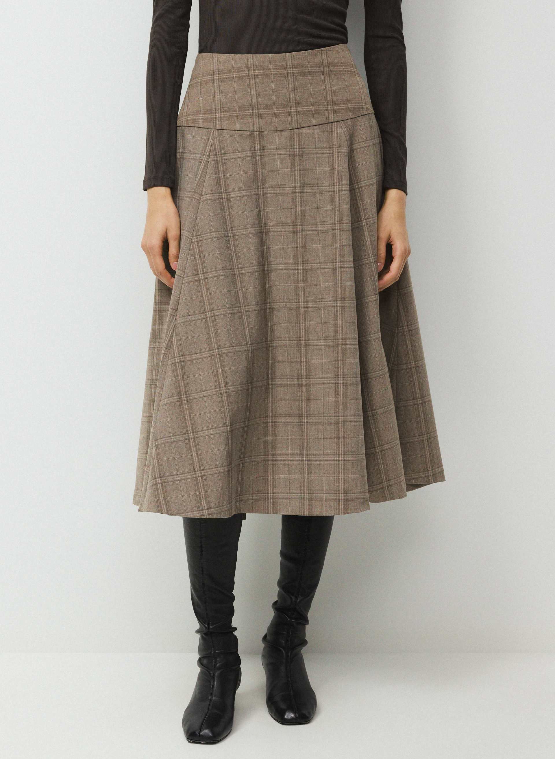CAPITAL SKIRT | Aritzia
