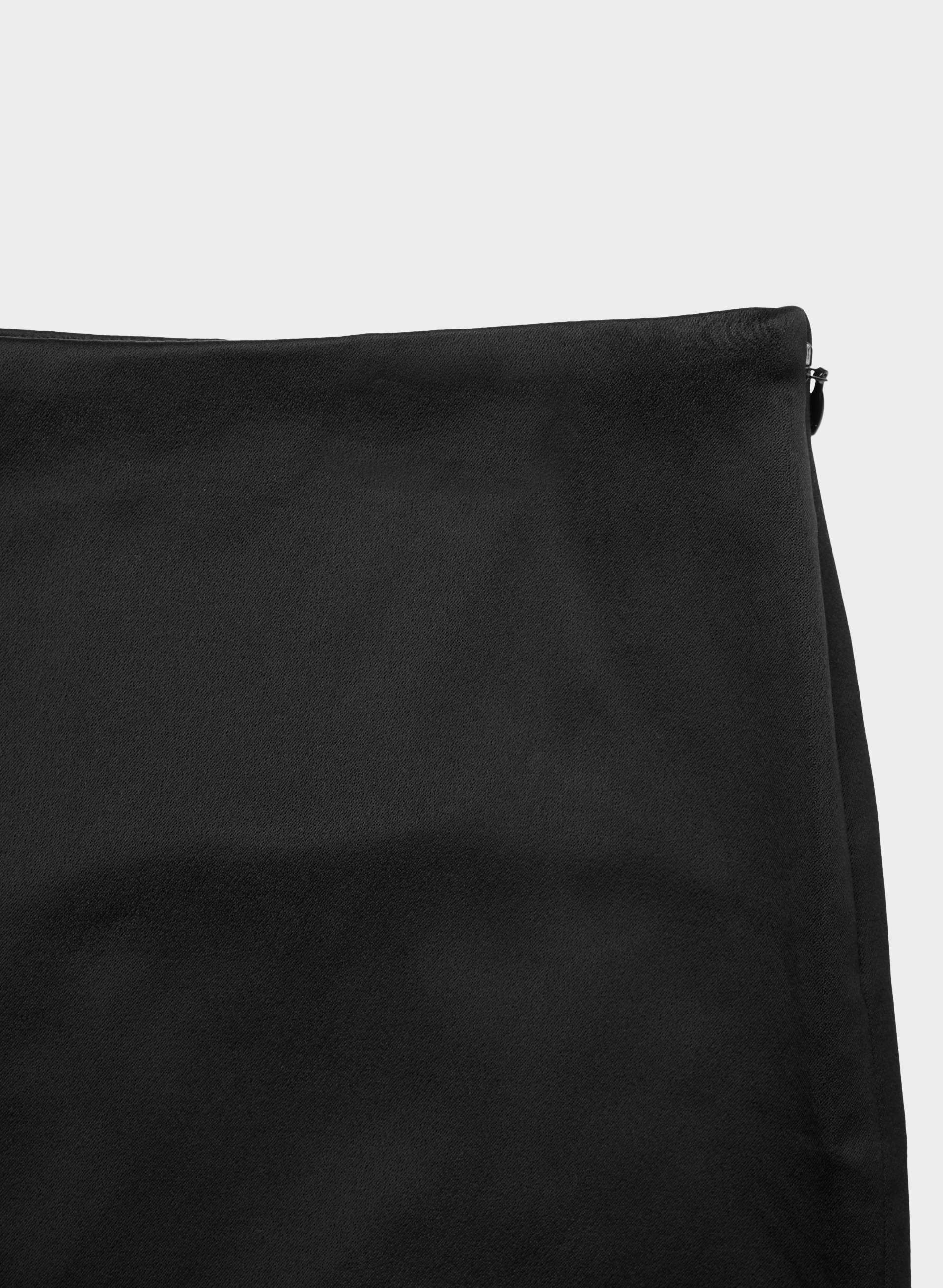 STAGE SATIN SKIRT | Aritzia