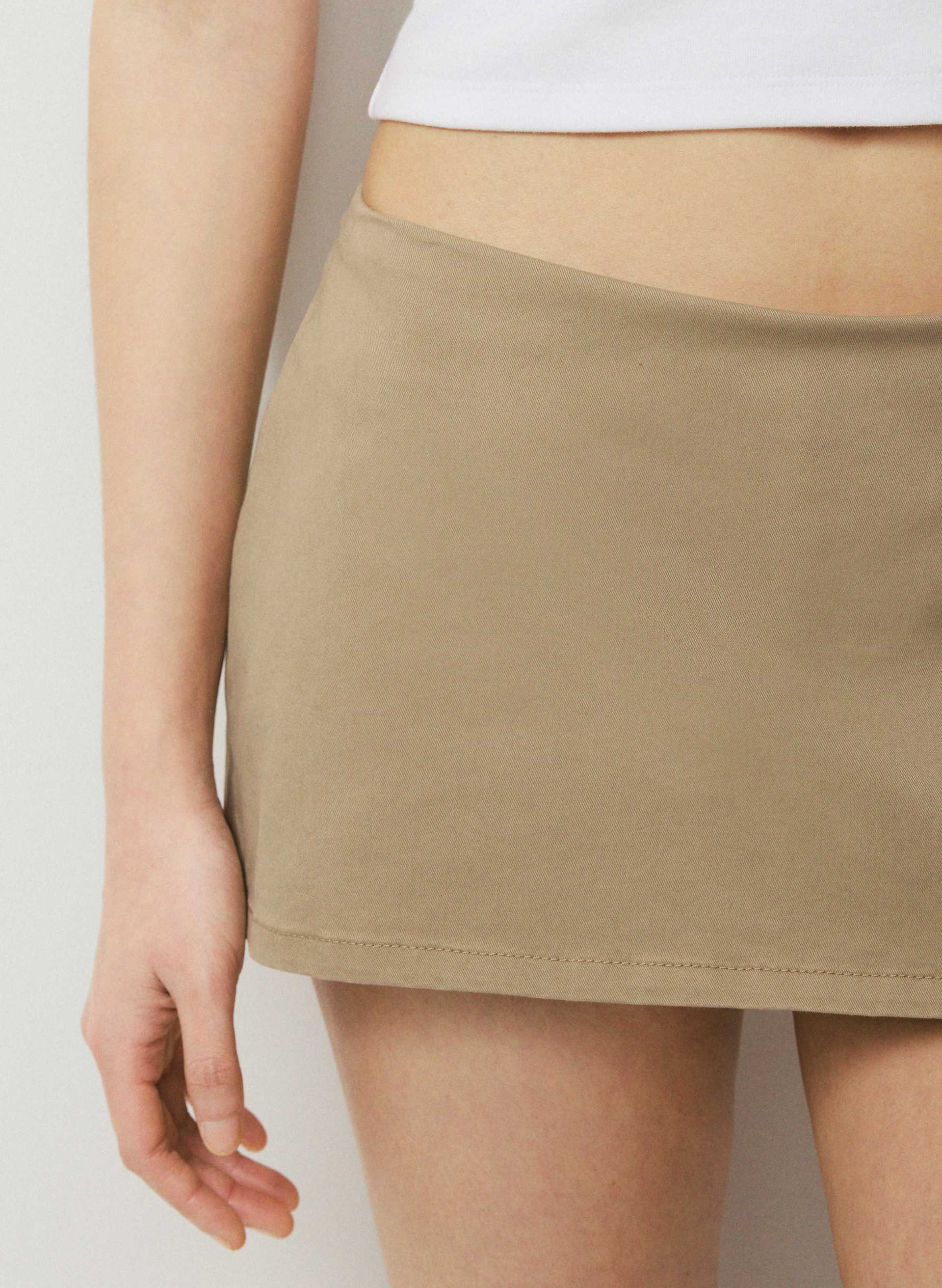 JUPE-SHORT SPELLBOUND | Aritzia