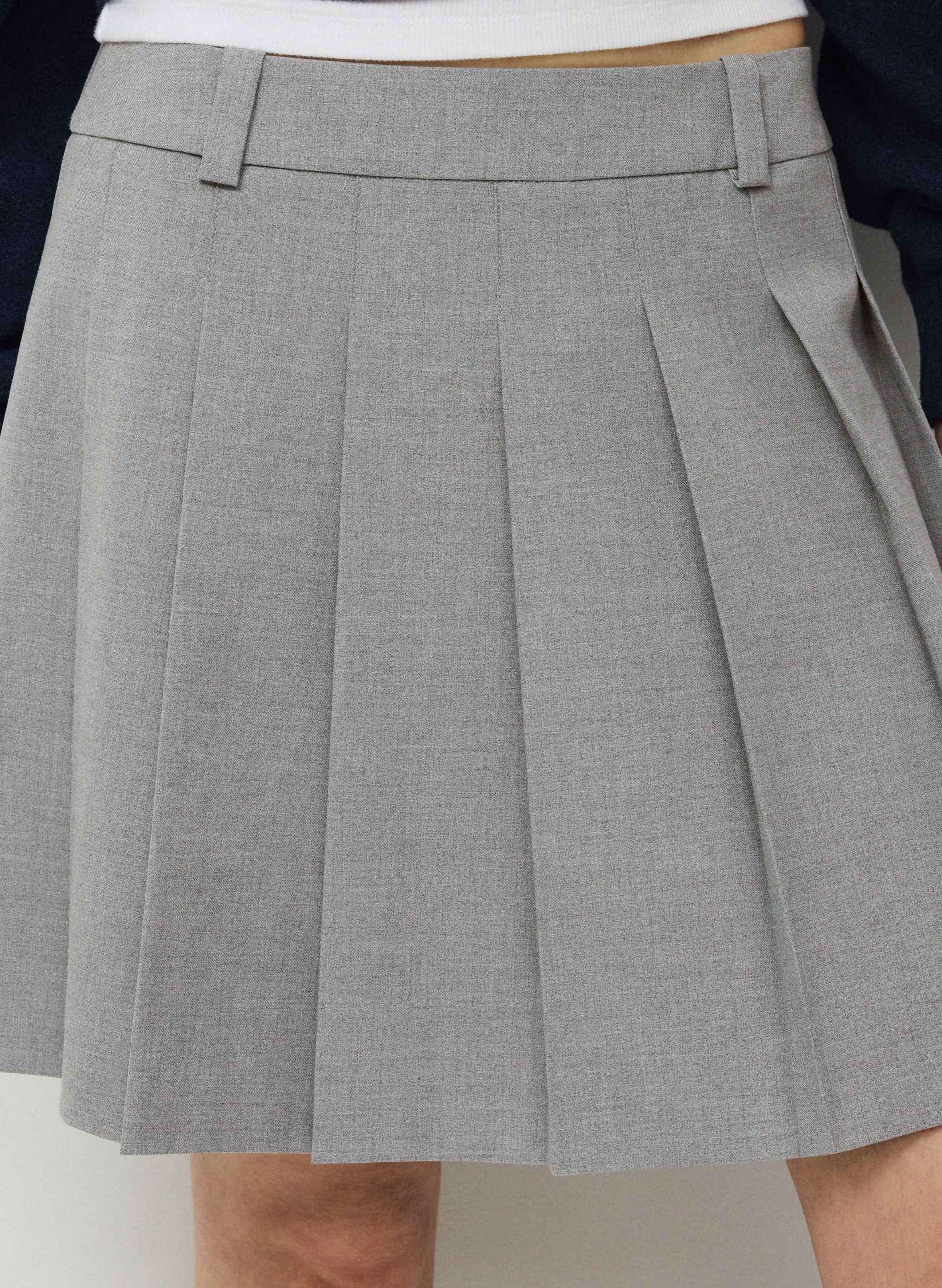 OLIVE MIDI SKIRT | Aritzia