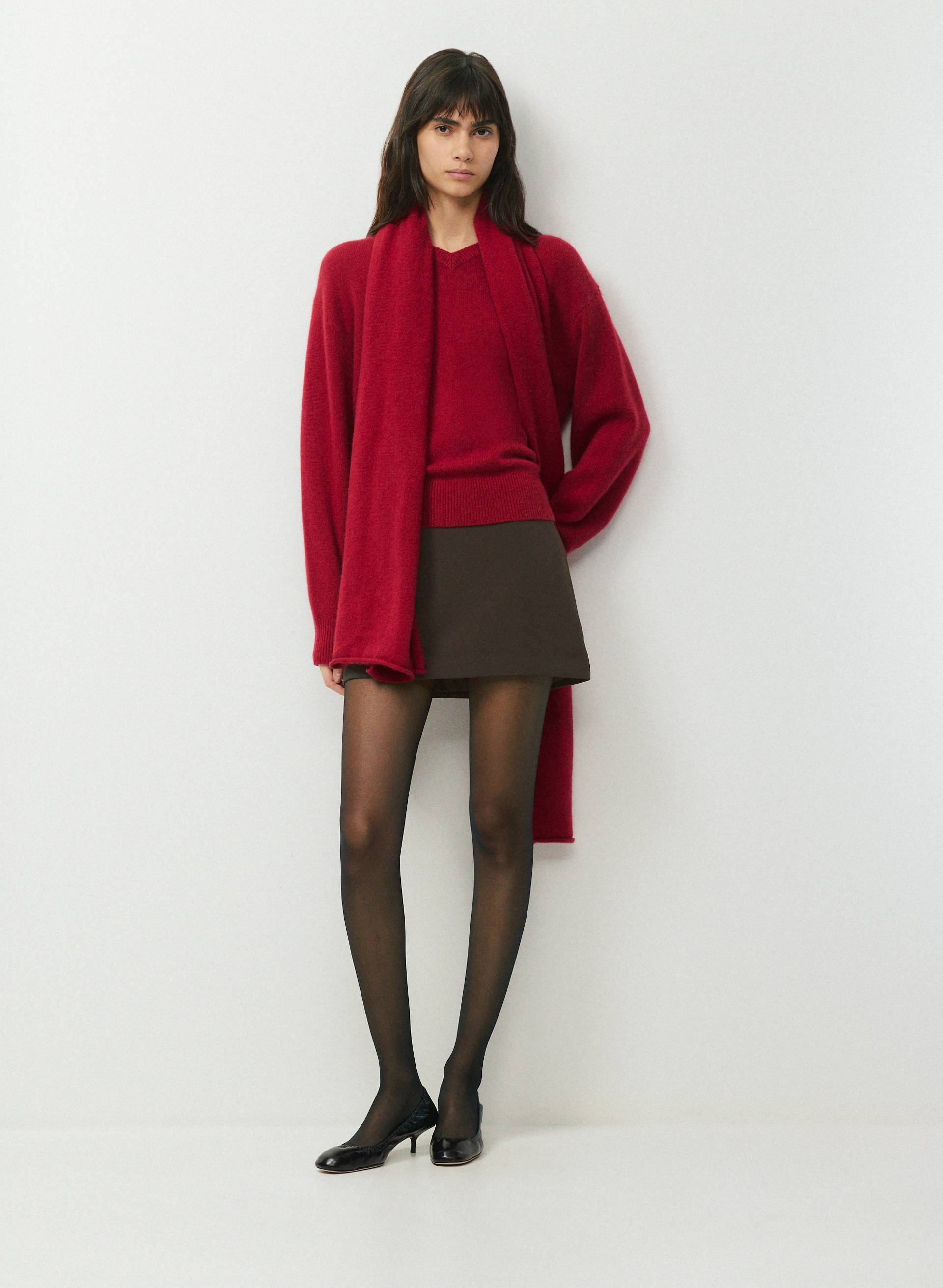 SIGNATURE SKIRT | Aritzia
