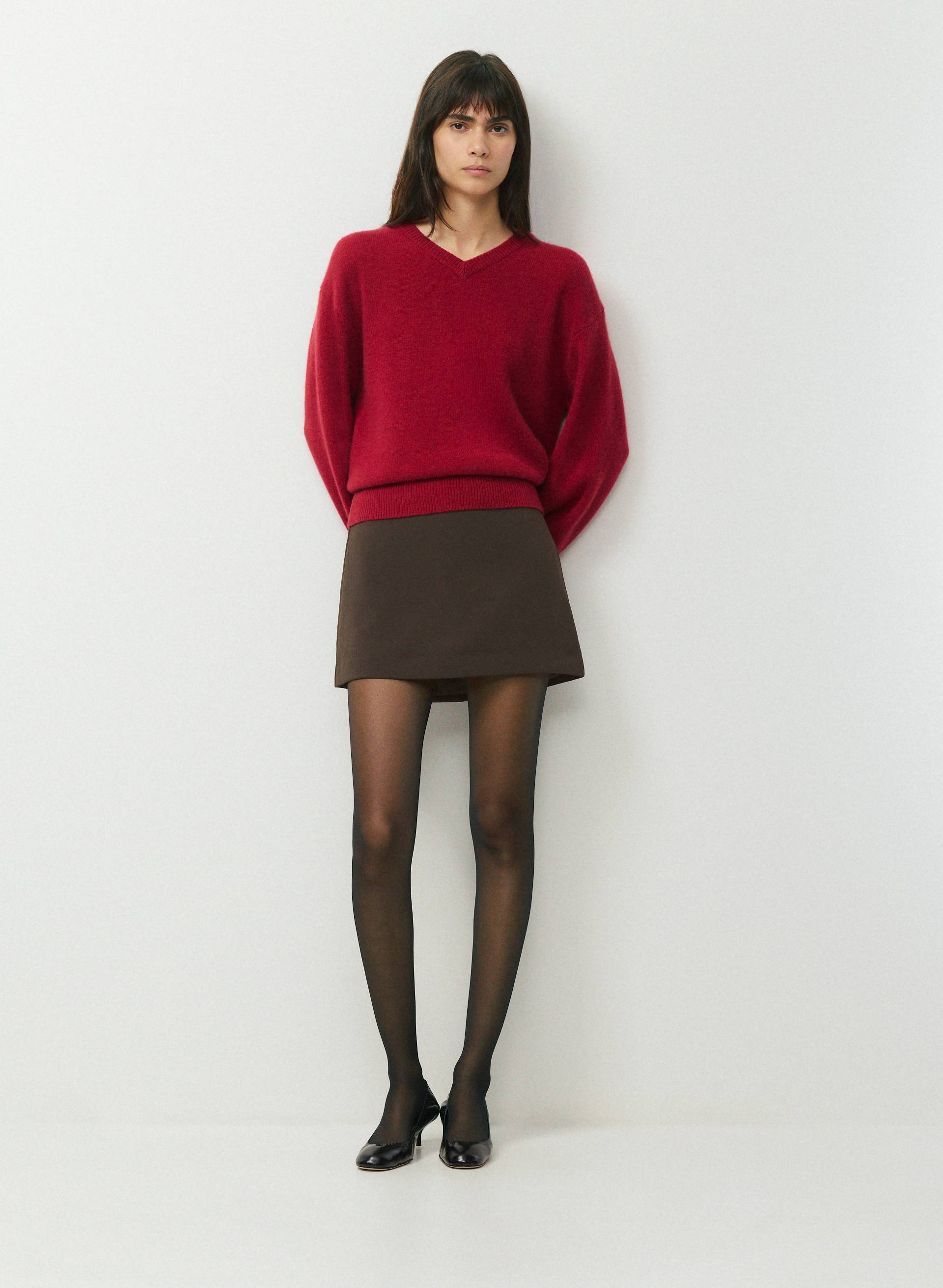 SIGNATURE SKIRT | Aritzia