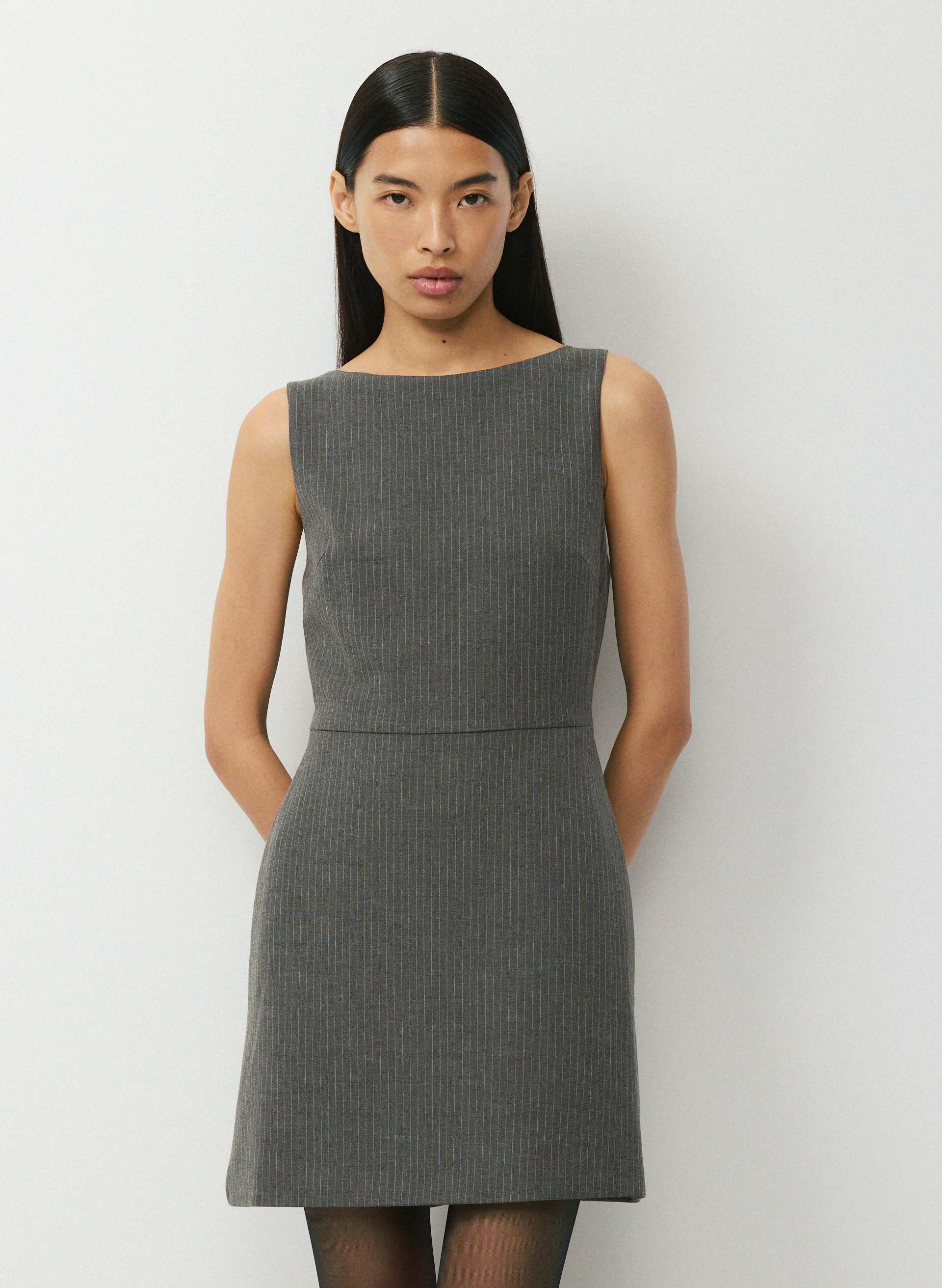 BOND DRESS | Aritzia