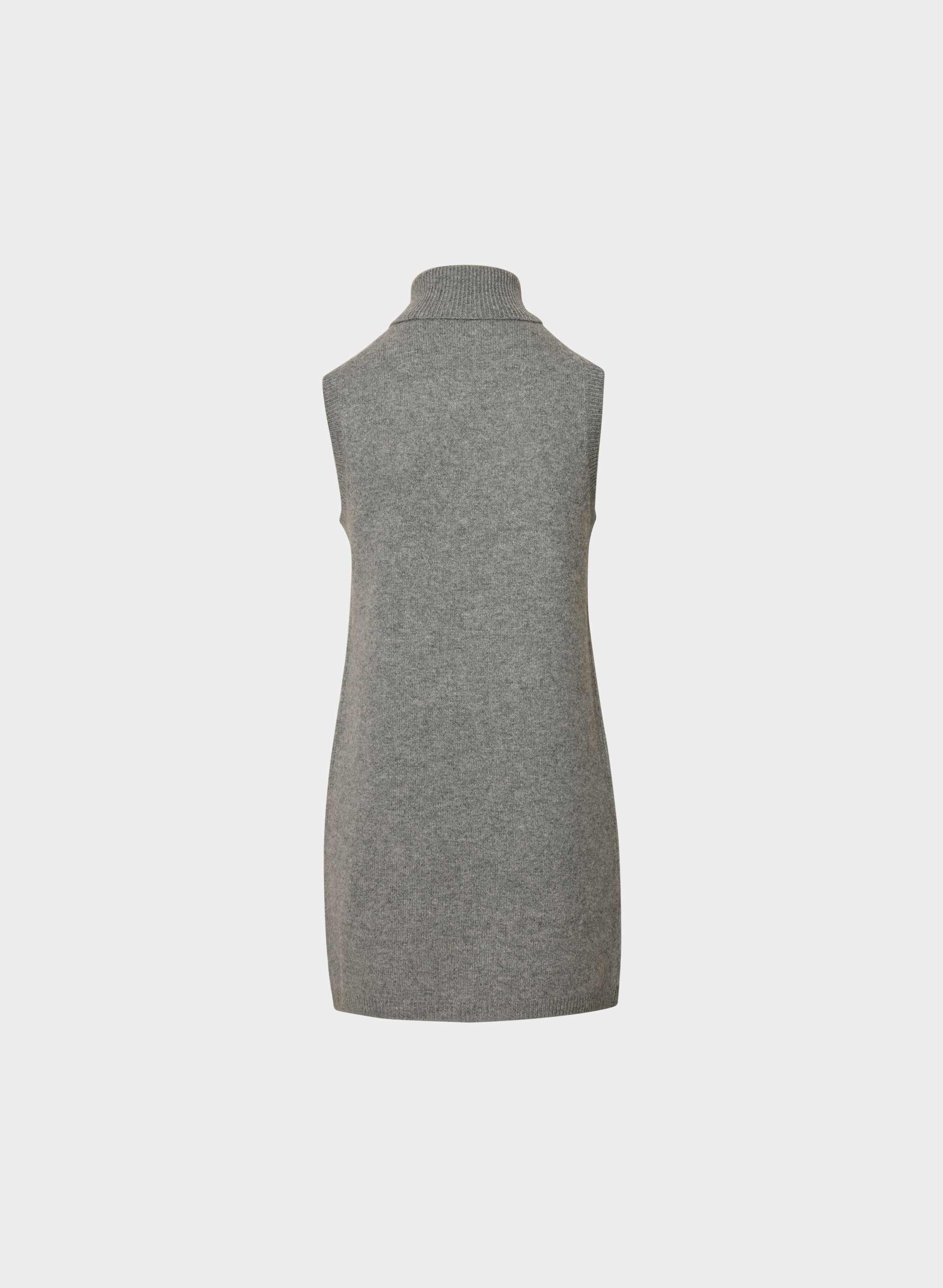 ROBE OUTLINE - CACHEMIRE-LAINE ESSENTIAL | Aritzia