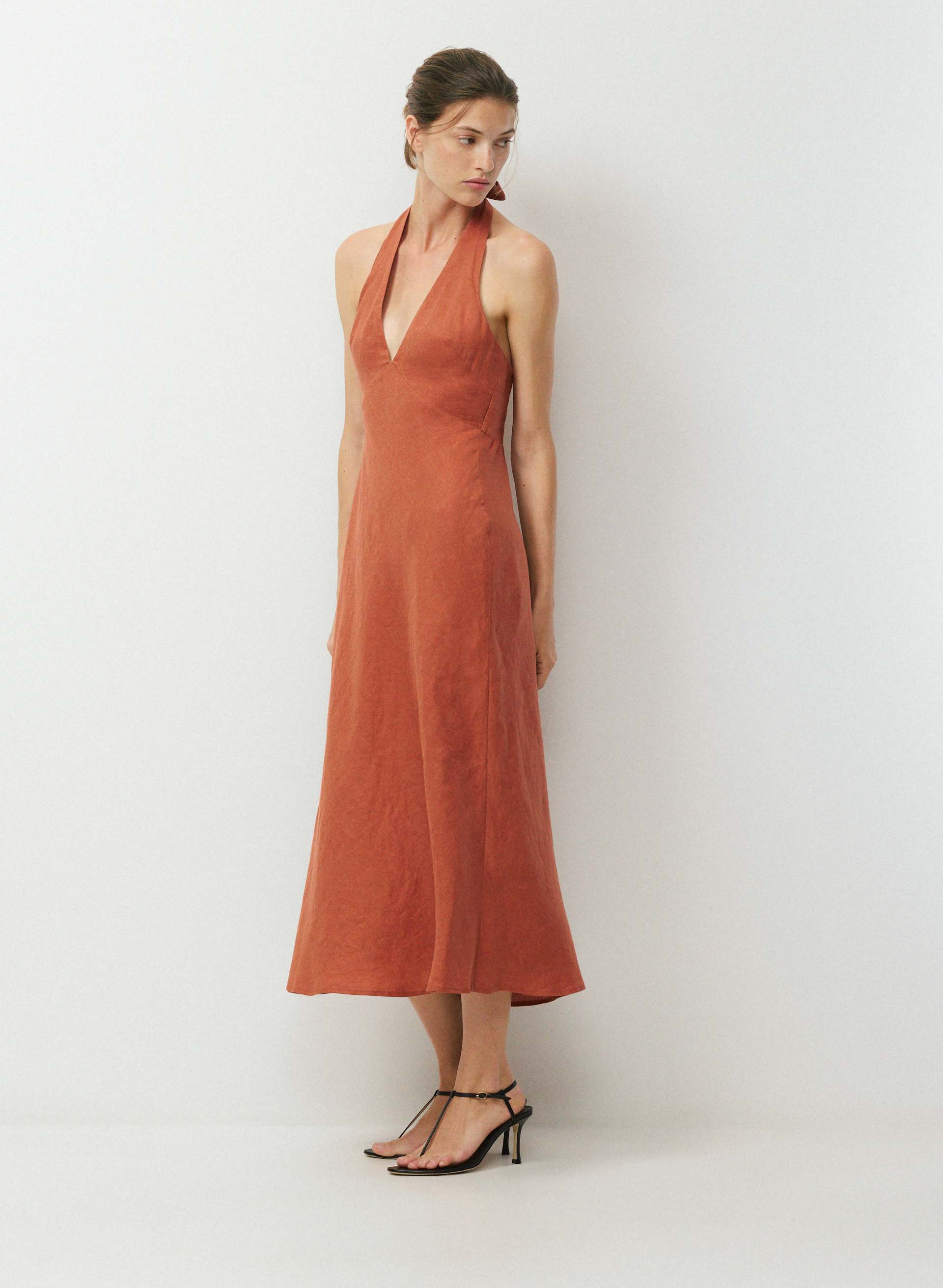 NIGHTSCAPE LINEN HALTER DRESS | Aritzia
