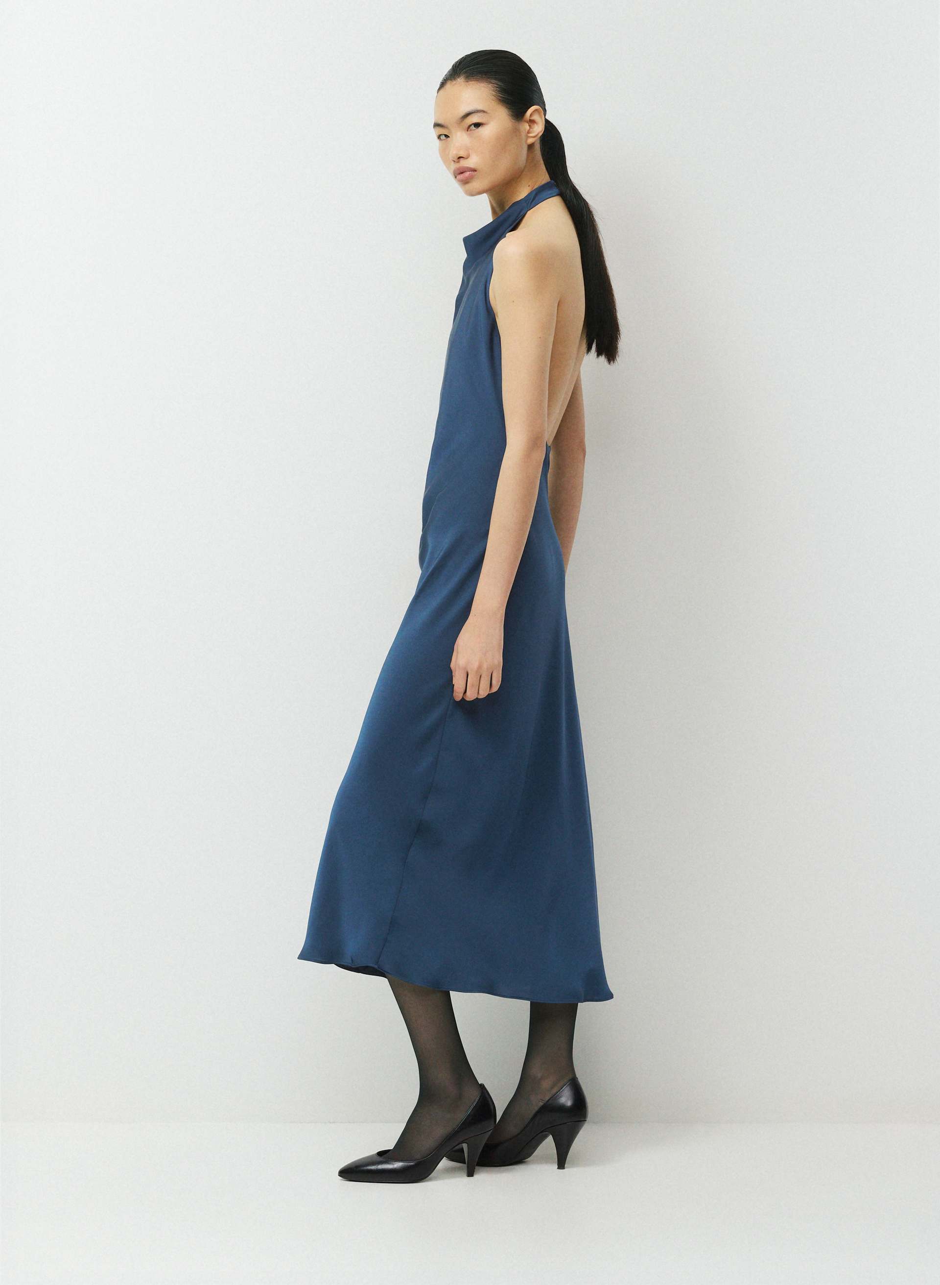 REFINE SHINE™ AUDIENCE MAXI HALTER DRESS | Aritzia