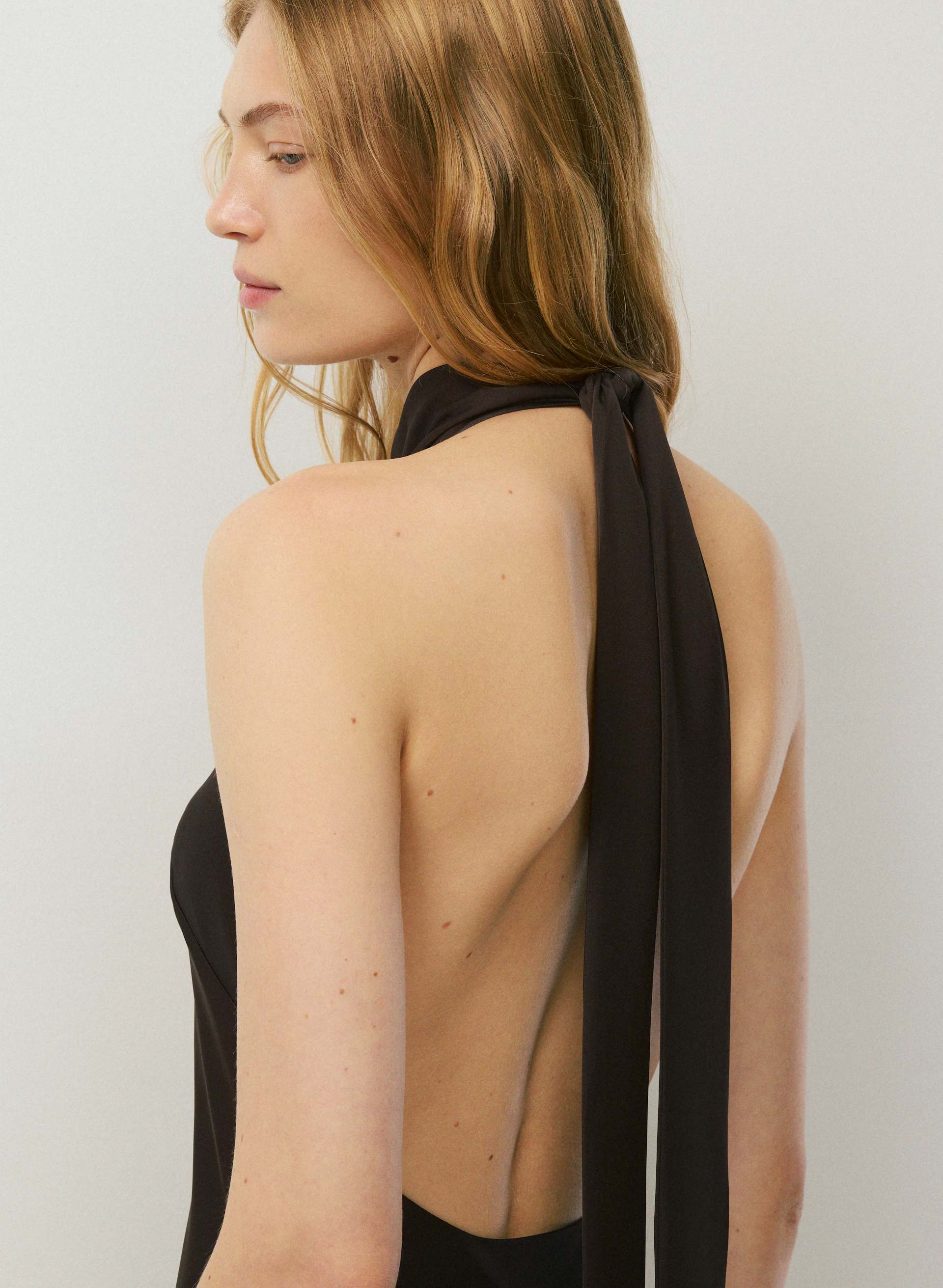 TIDAL SATIN HALTER DRESS | Aritzia