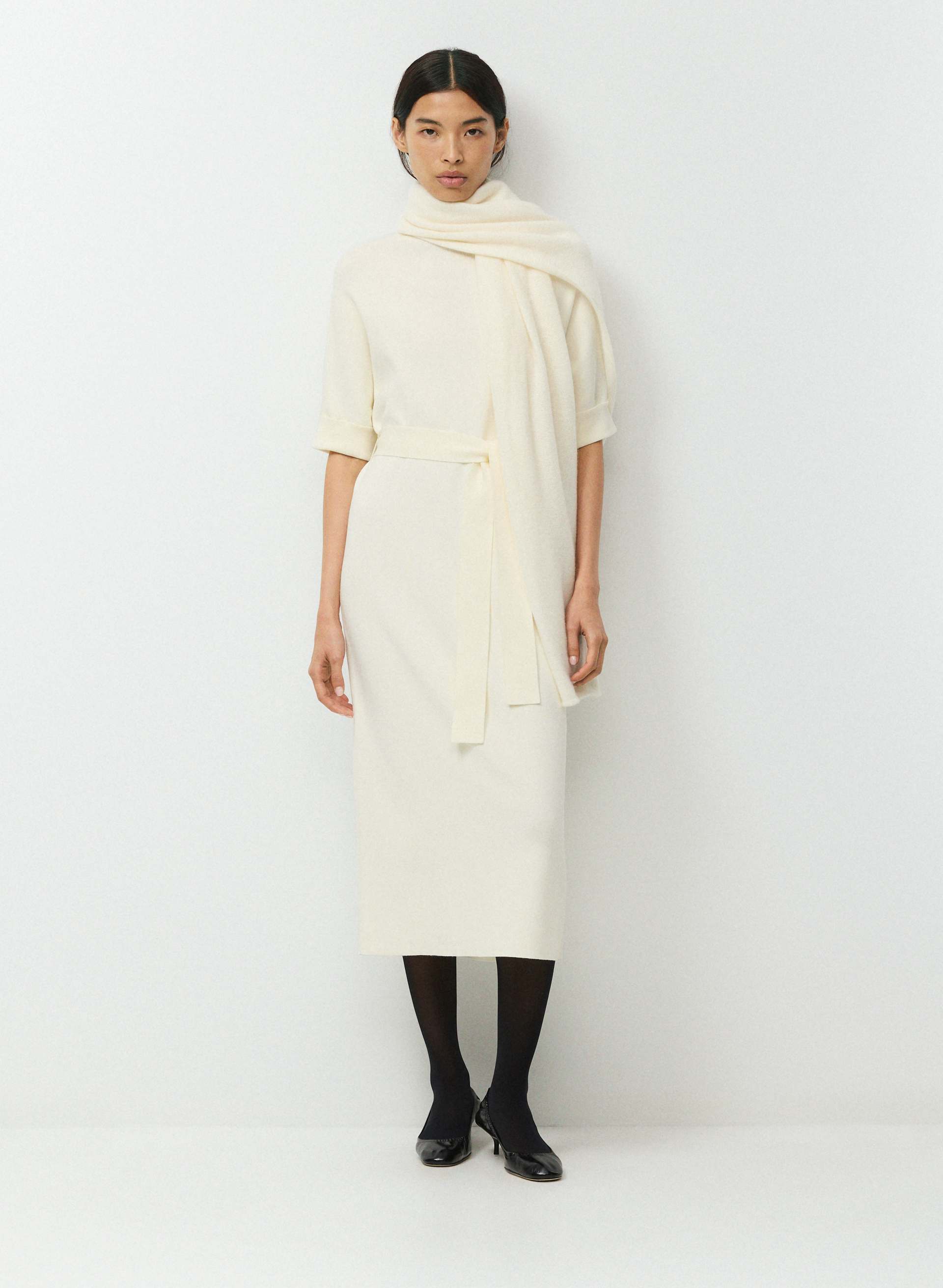 PLAZA DRESS - WONDER YARN - Double-knit midi dress with tie detail. 