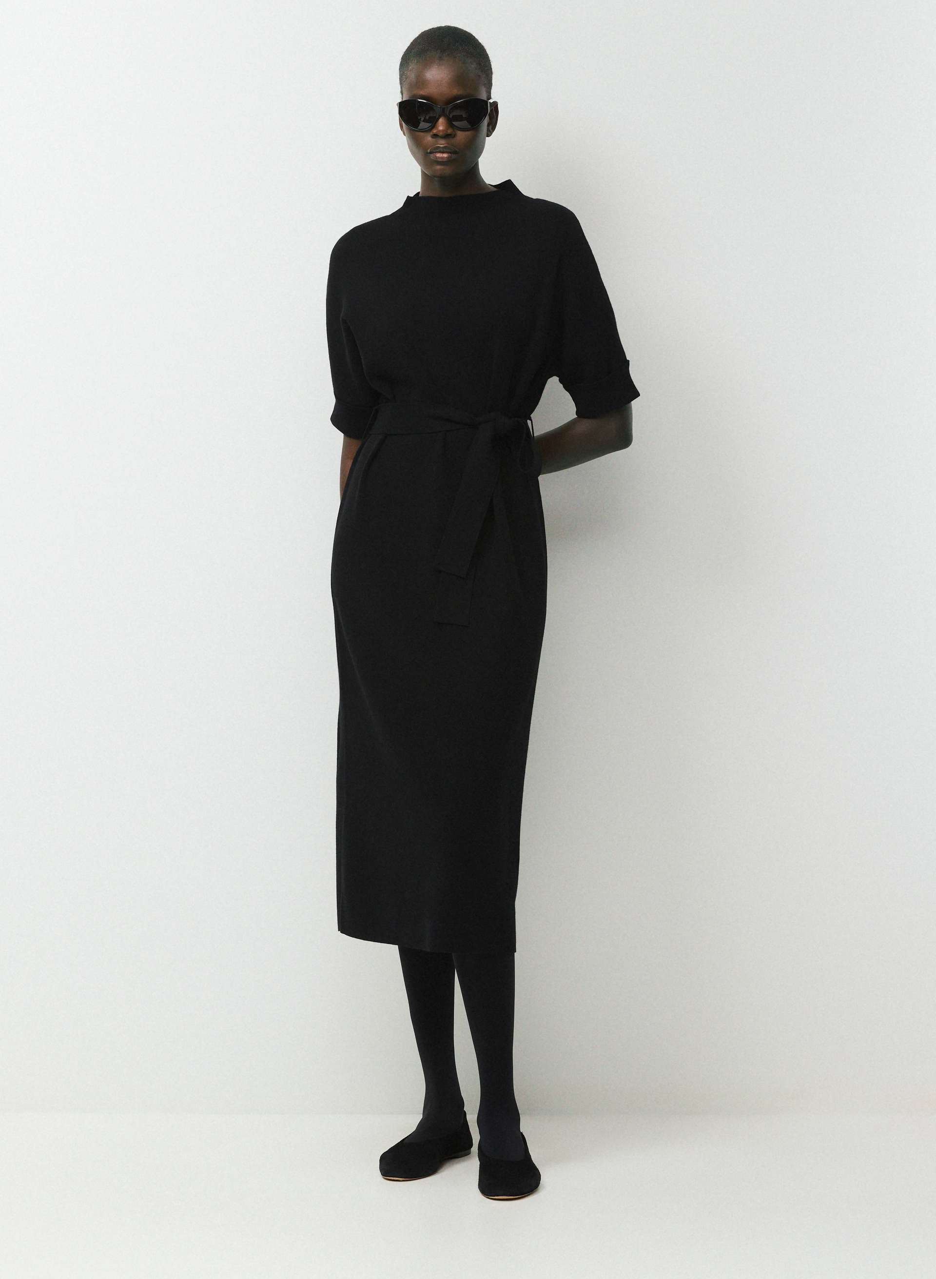 PLAZA DRESS - WONDER YARN - Double-knit midi dress with tie detail. 