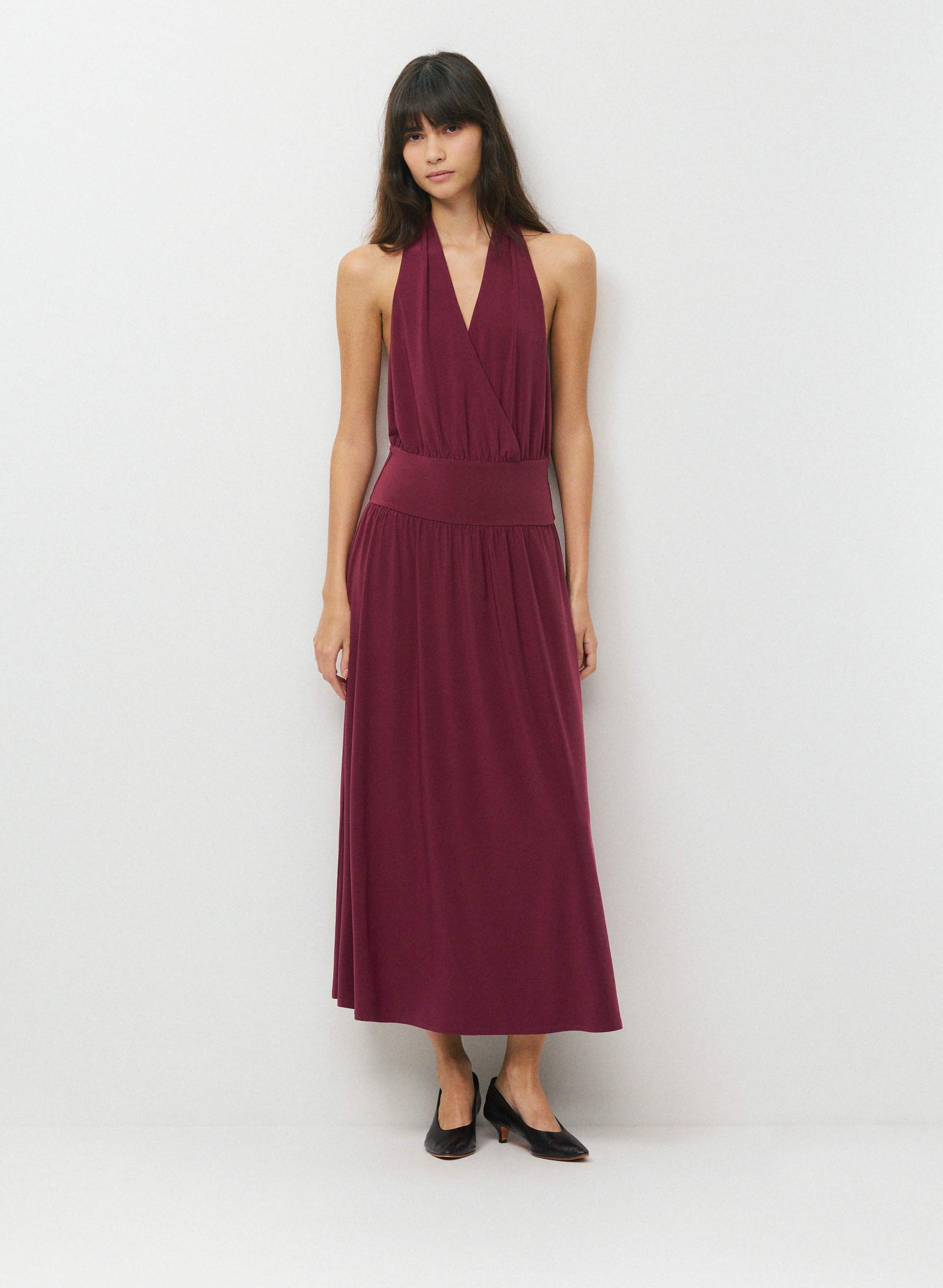 SMOOTH MATTER™ ENTOURAGE HALTER DRESS | Aritzia