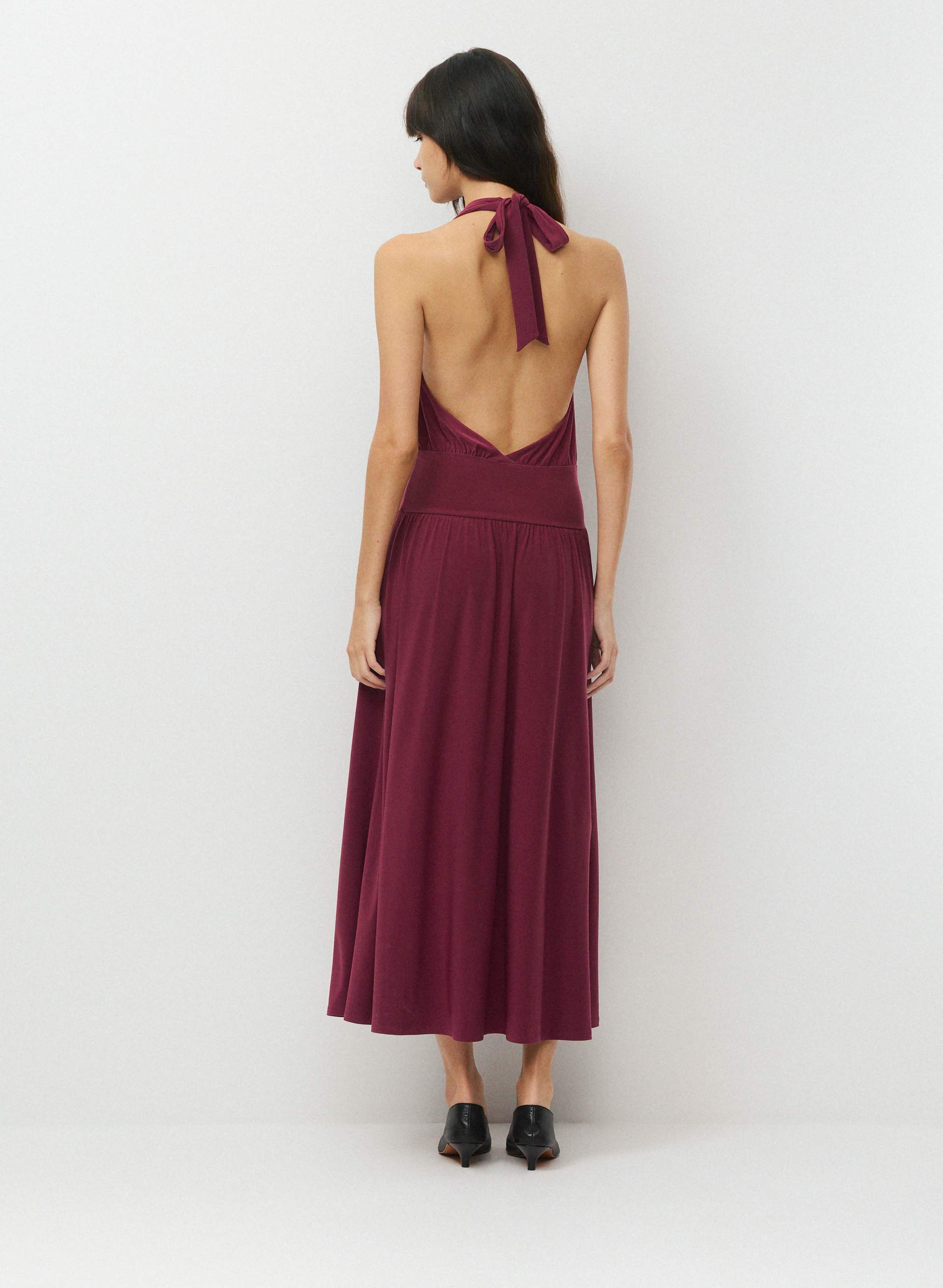 SMOOTH MATTER™ ENTOURAGE HALTER DRESS | Aritzia