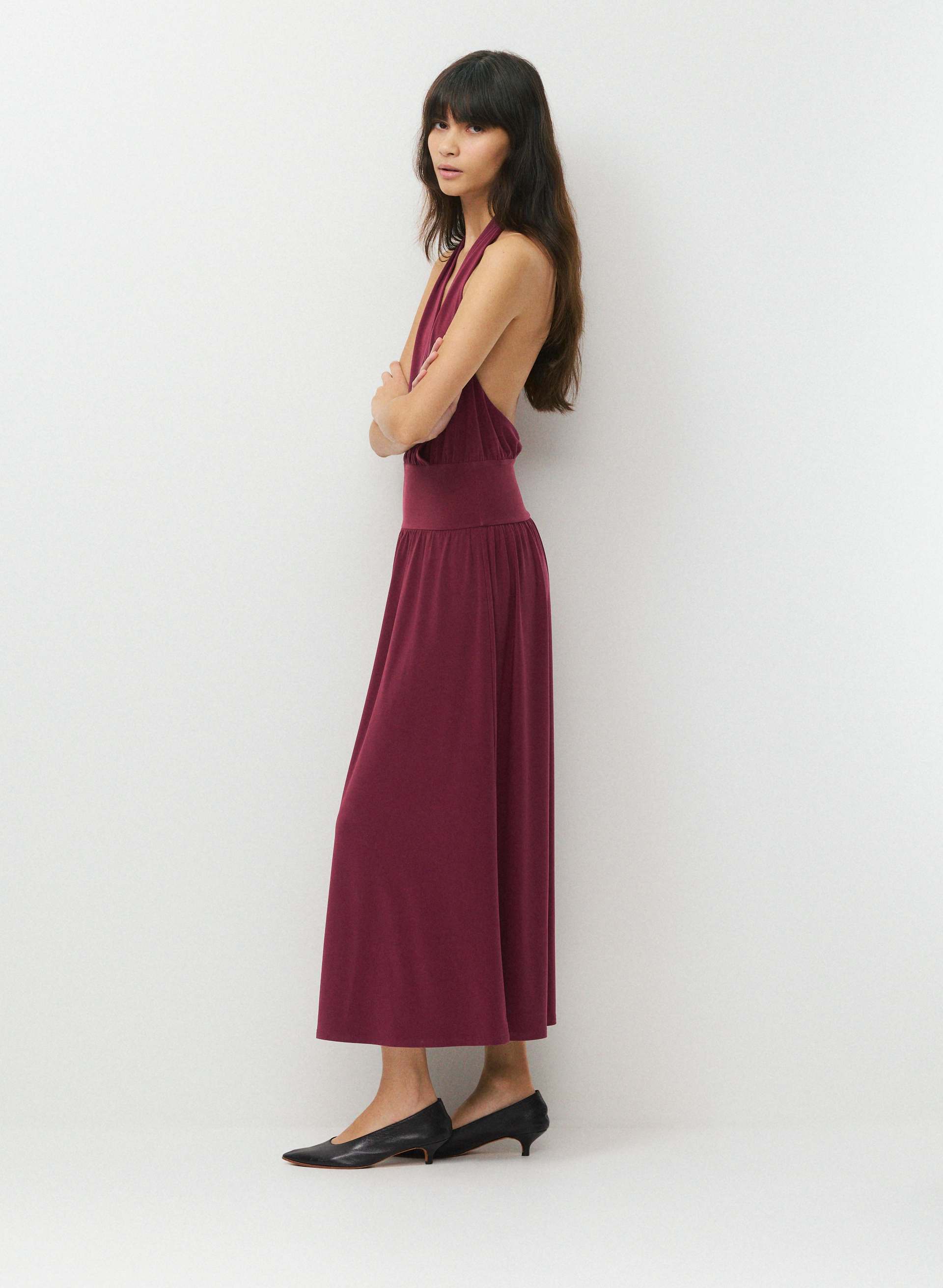 SMOOTH MATTER™ ENTOURAGE HALTER DRESS | Aritzia