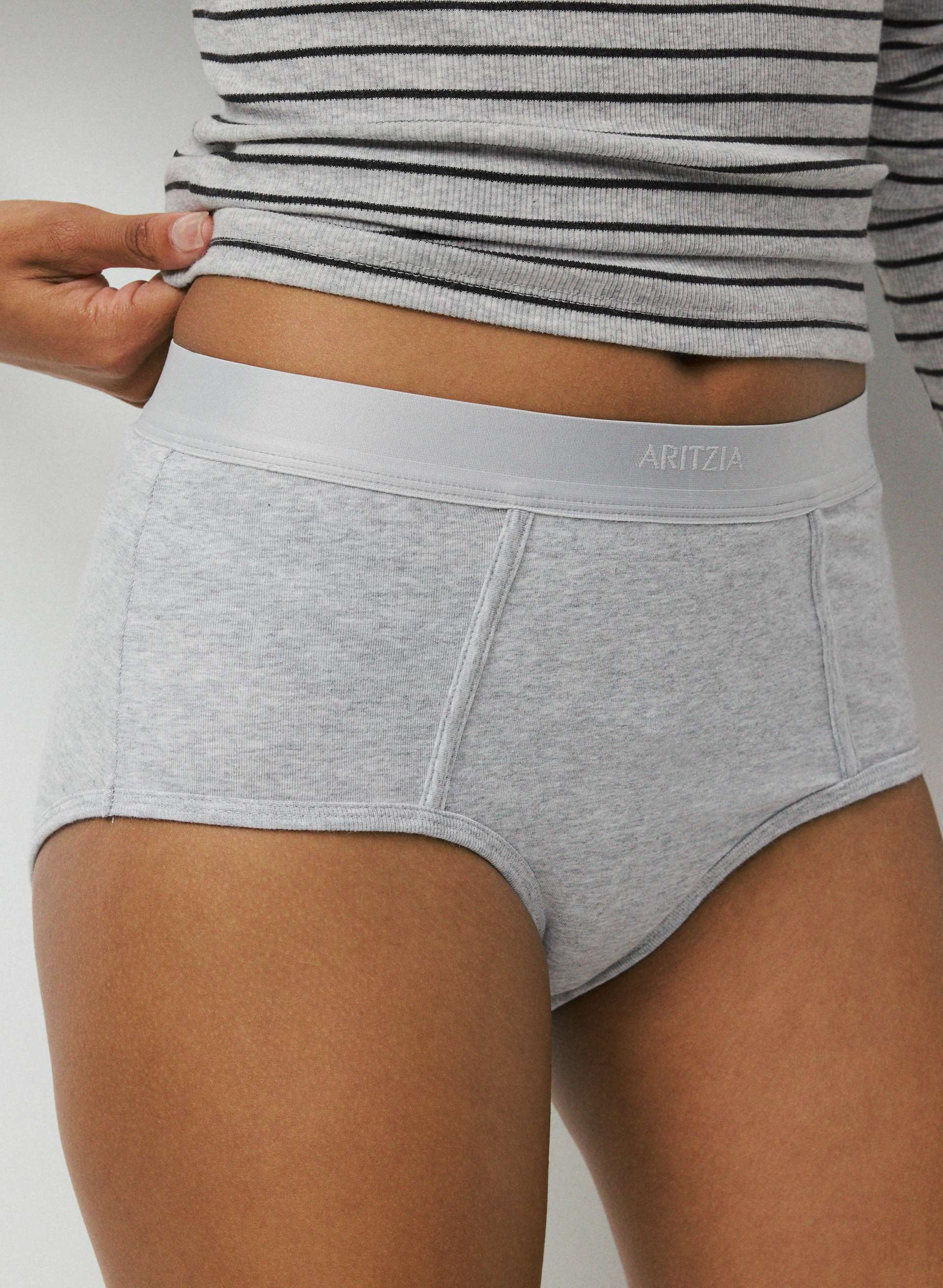 HOMESTRETCH™ SMOOTH SHORTCUT BRIEF | Aritzia