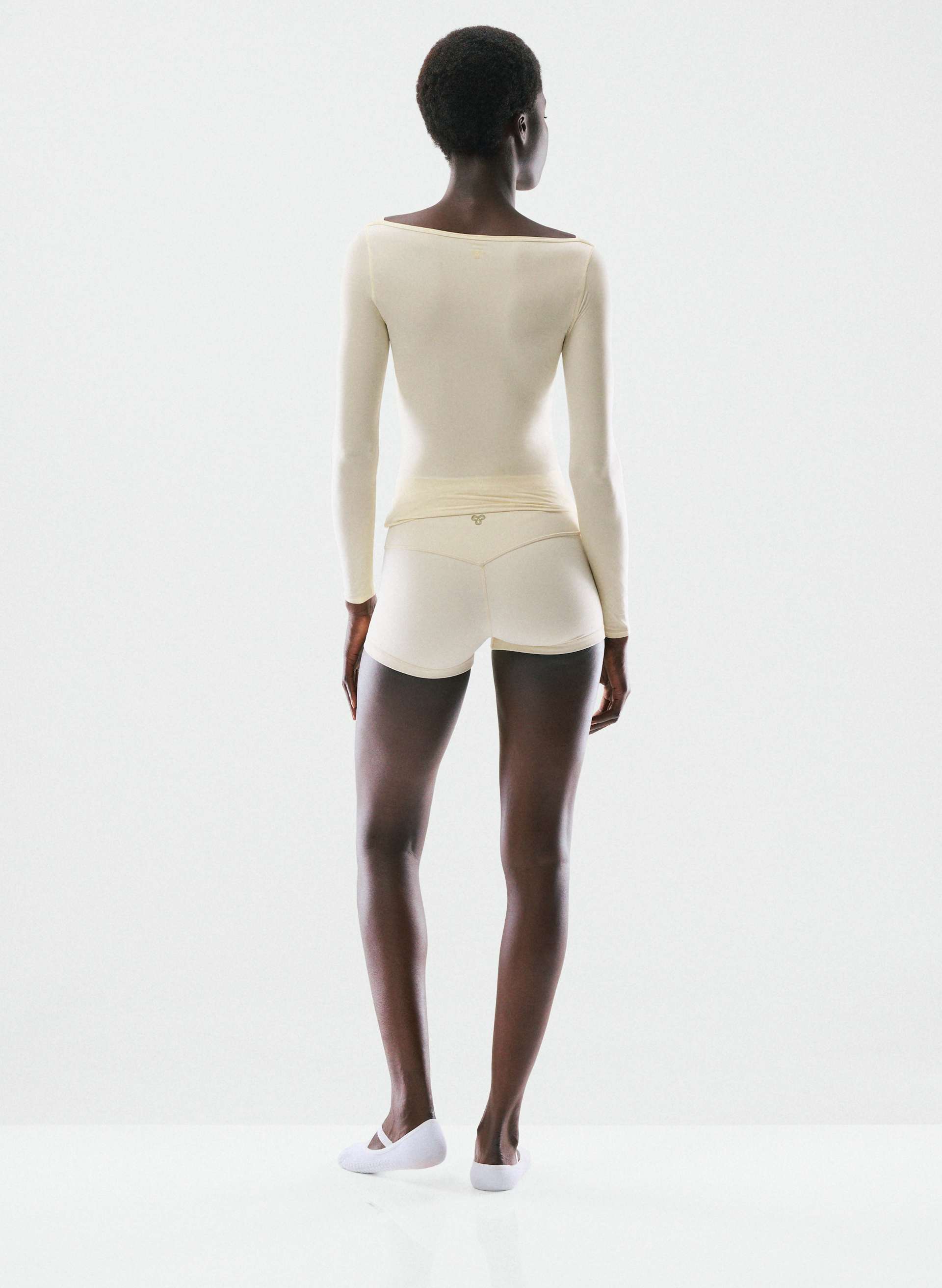 BUTTER CHEEKY HI-RISE 3" SHORT | Aritzia