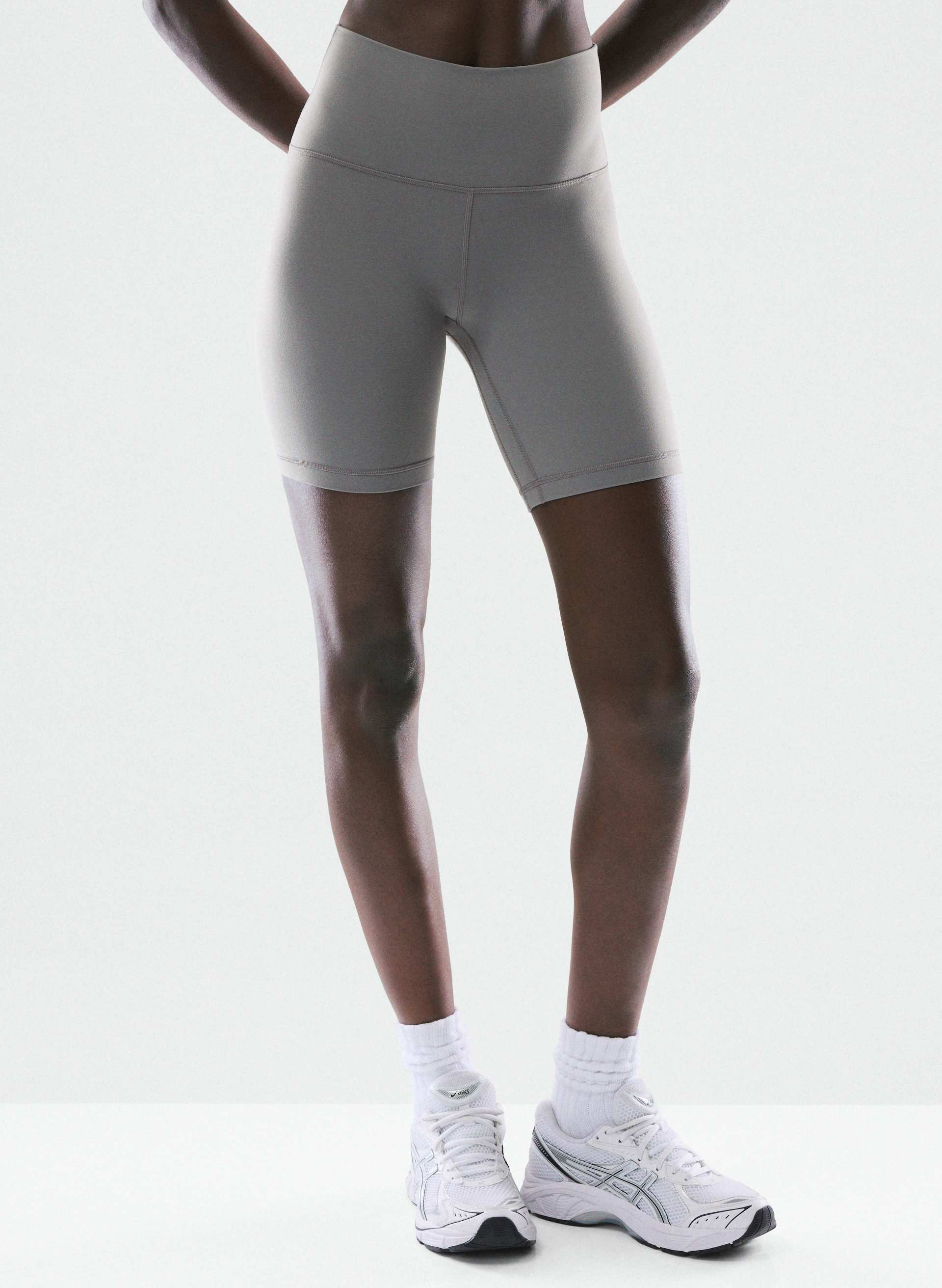 BUTTER CHEEKY HI-RISE 7" SHORT | Aritzia