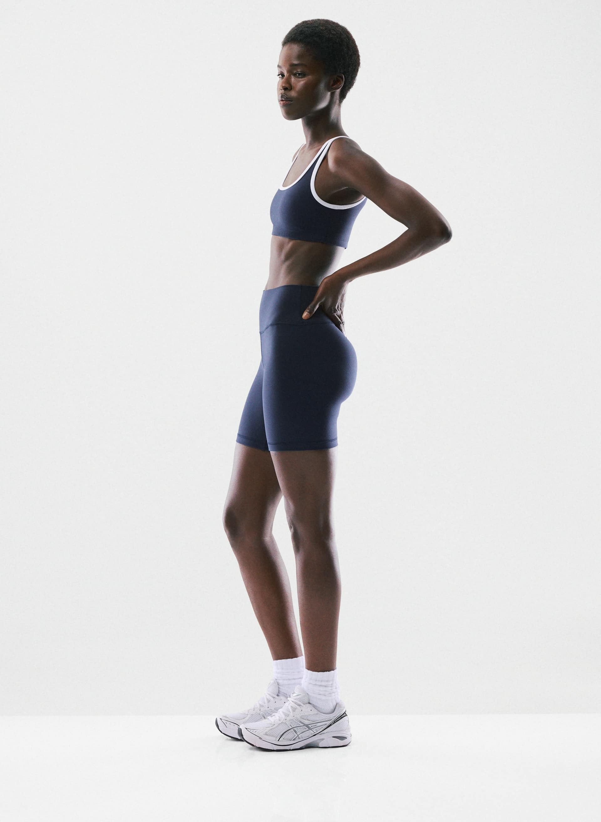 LIFE ATMOSPHERE HI-RISE 7" SHORT | Aritzia