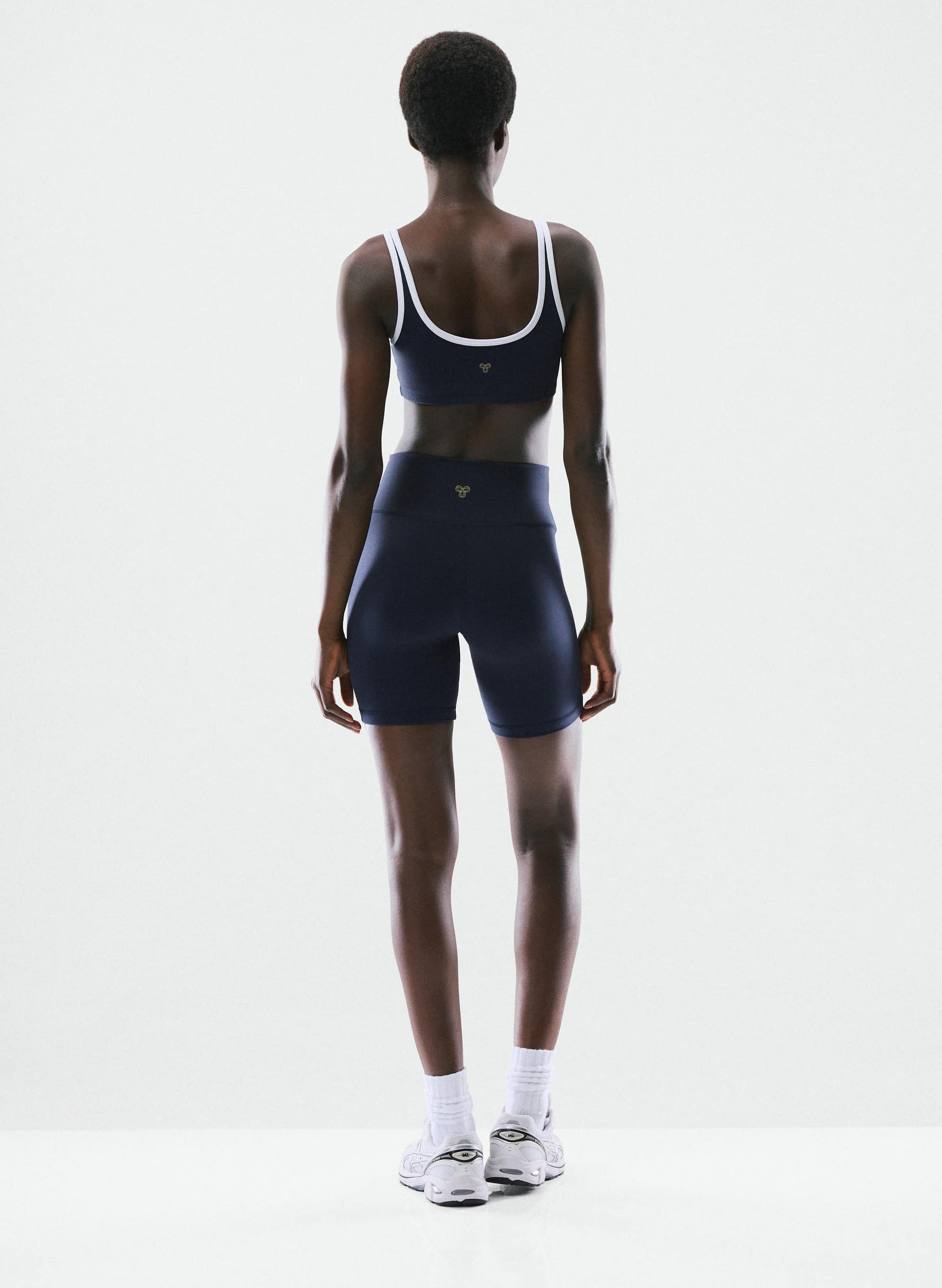 LIFE ATMOSPHERE HI-RISE 7" SHORT | Aritzia