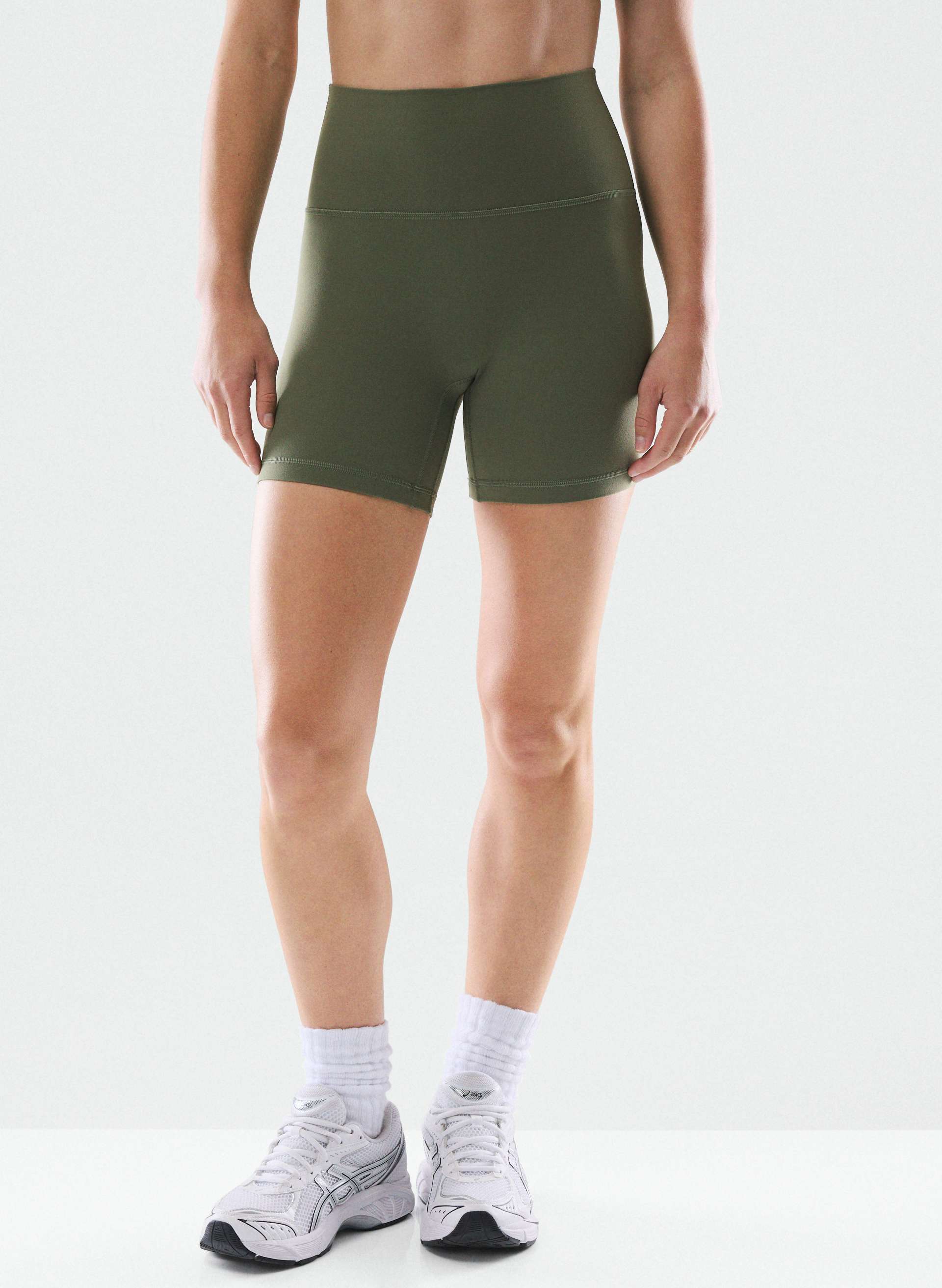 BUTTER CHEEKY INFINITE HI-RISE 5" SHORT | Aritzia